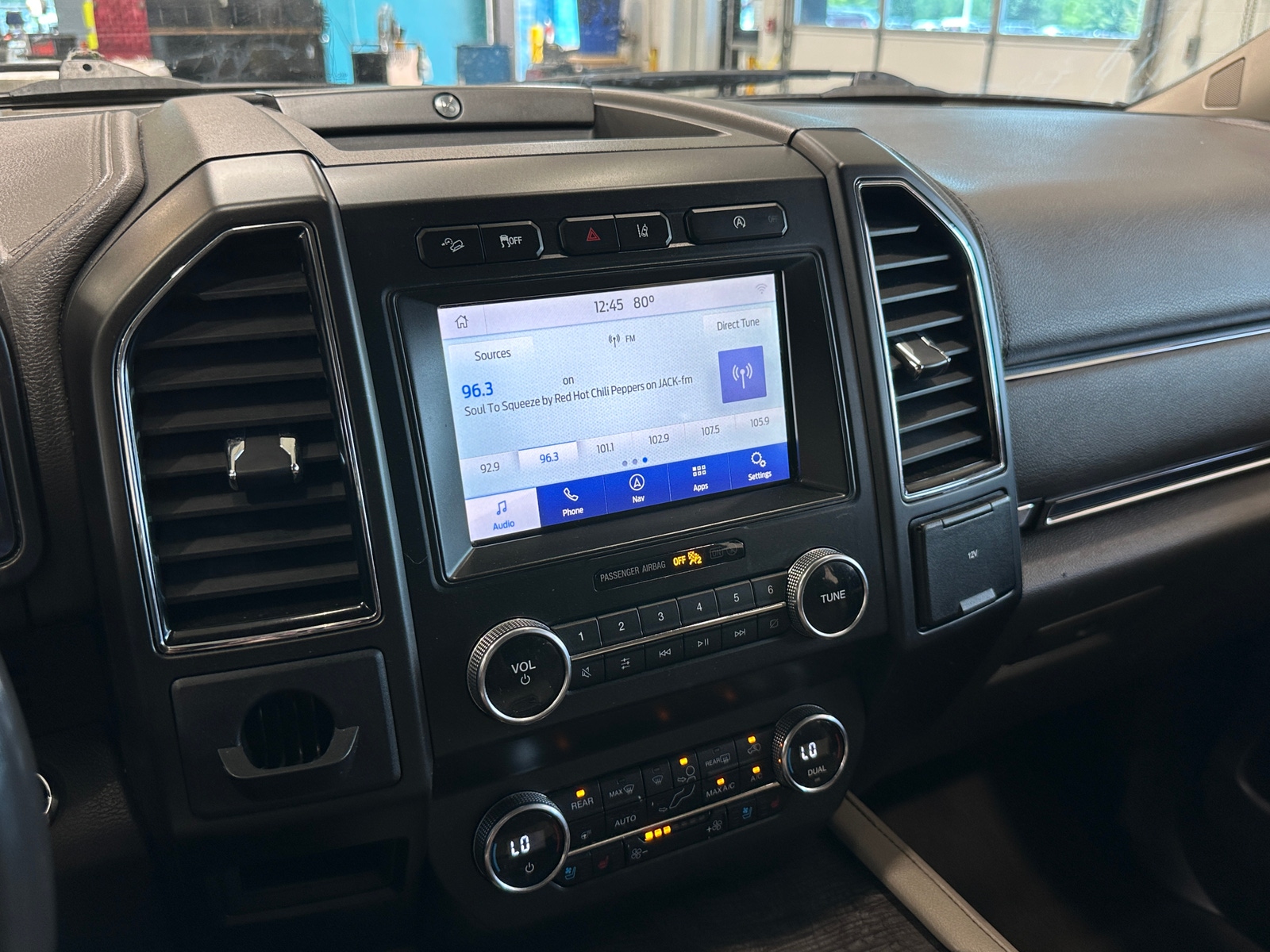 Thumbnail: 2020 Ford Expedition - 3