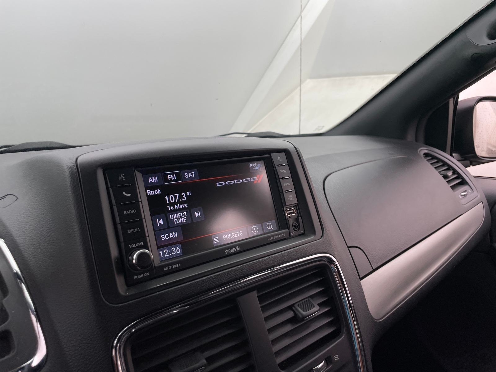 Thumbnail: 2019 Dodge Grand Caravan - 3