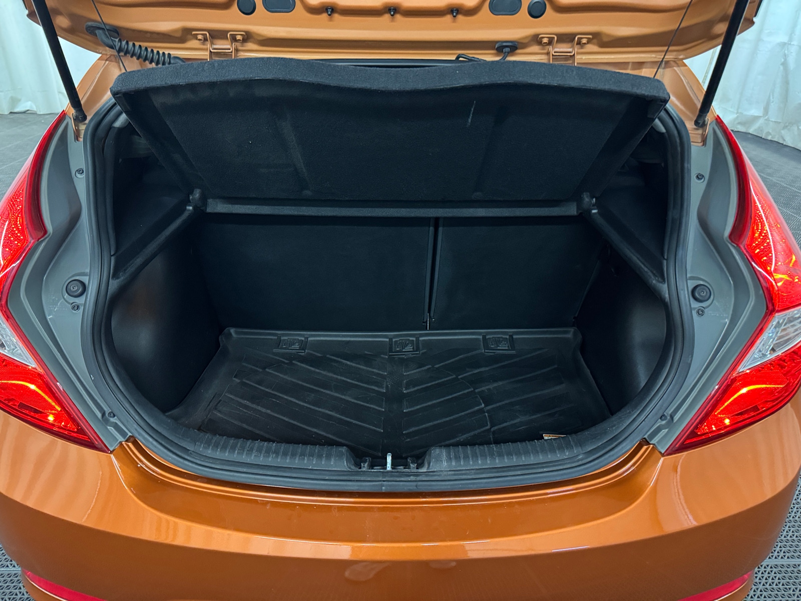 Thumbnail: 2016 Hyundai Accent - 7