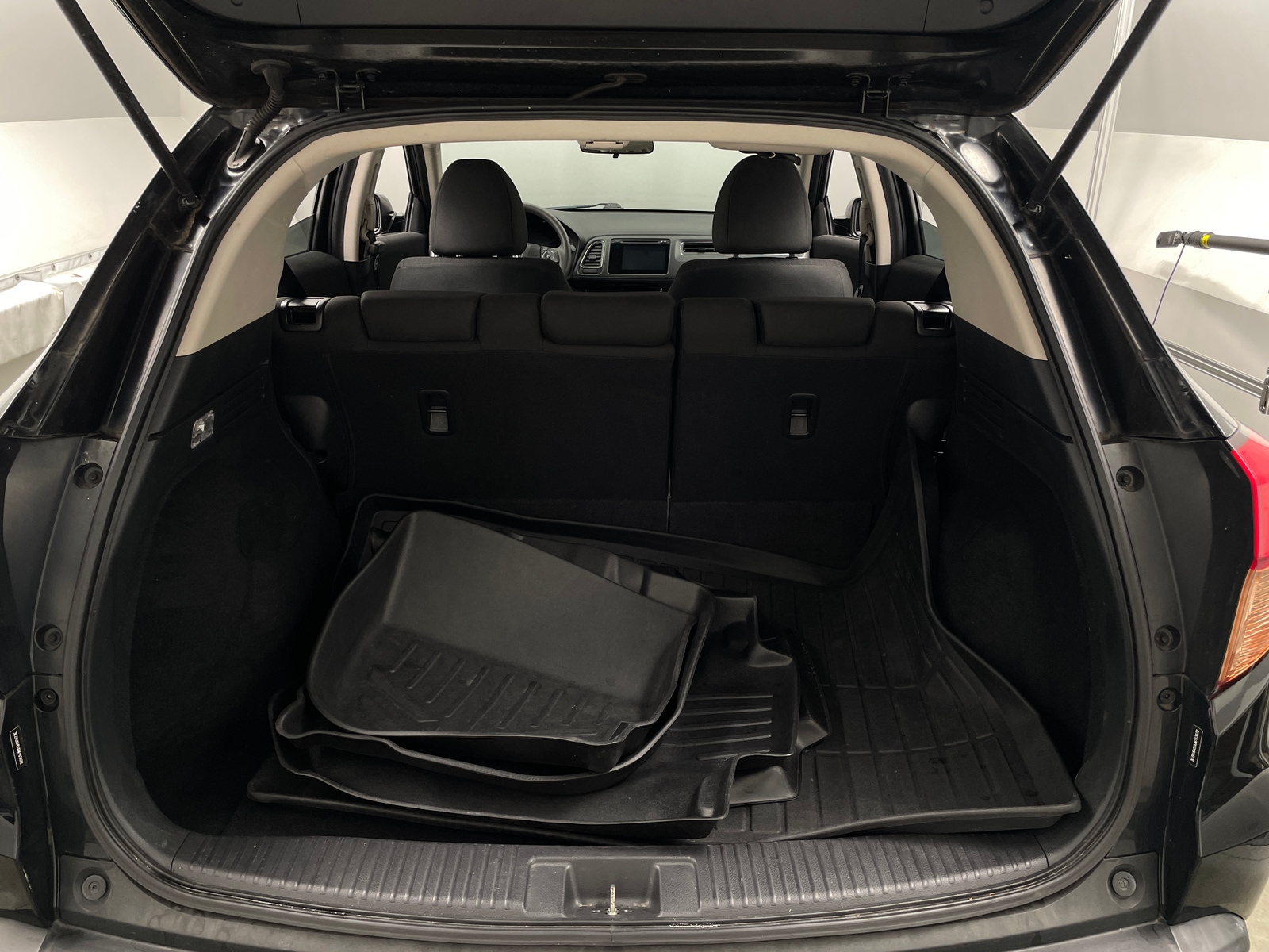 Thumbnail: 2016 Honda HR-V - 7