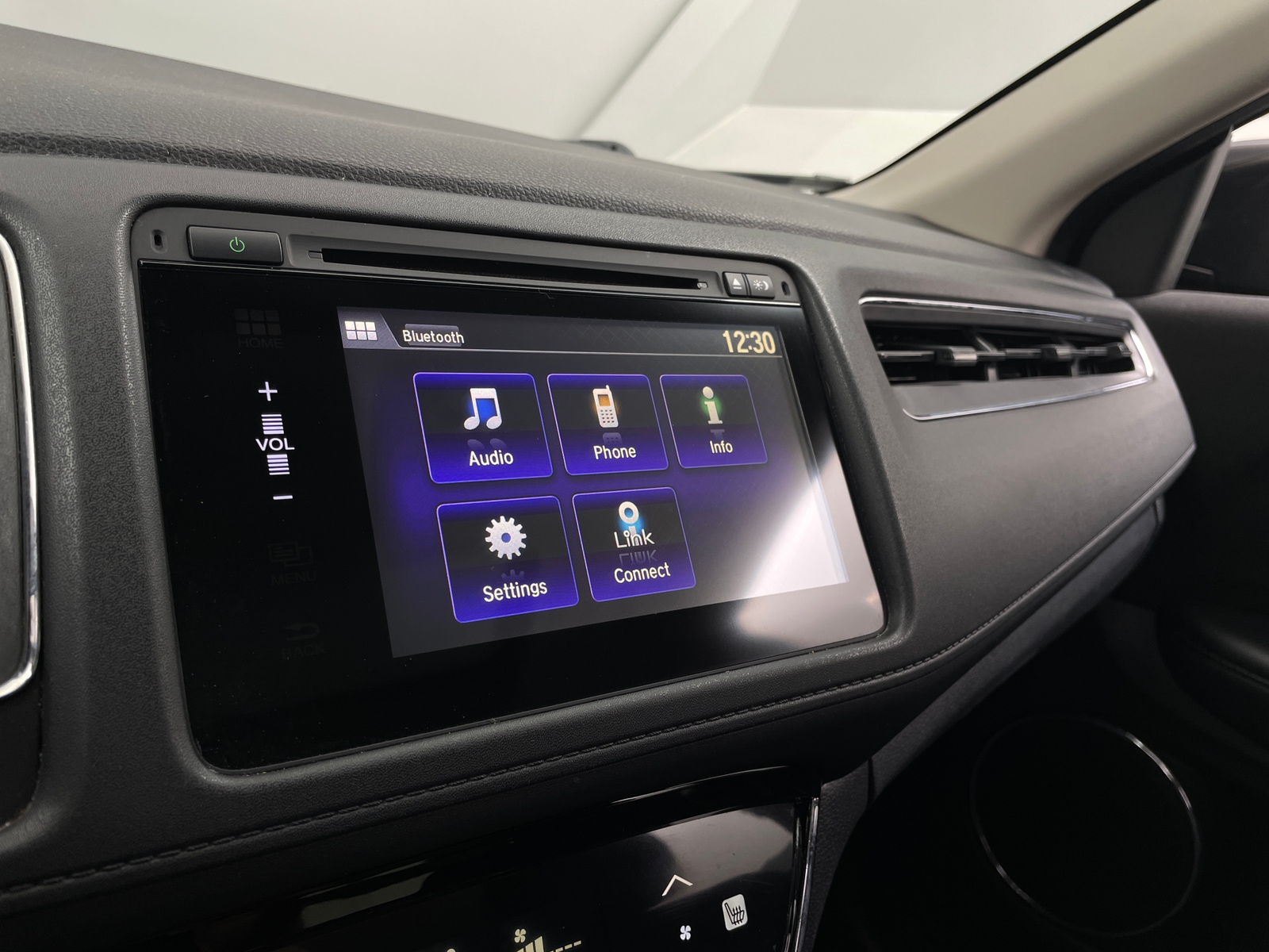 Thumbnail: 2016 Honda HR-V - 4