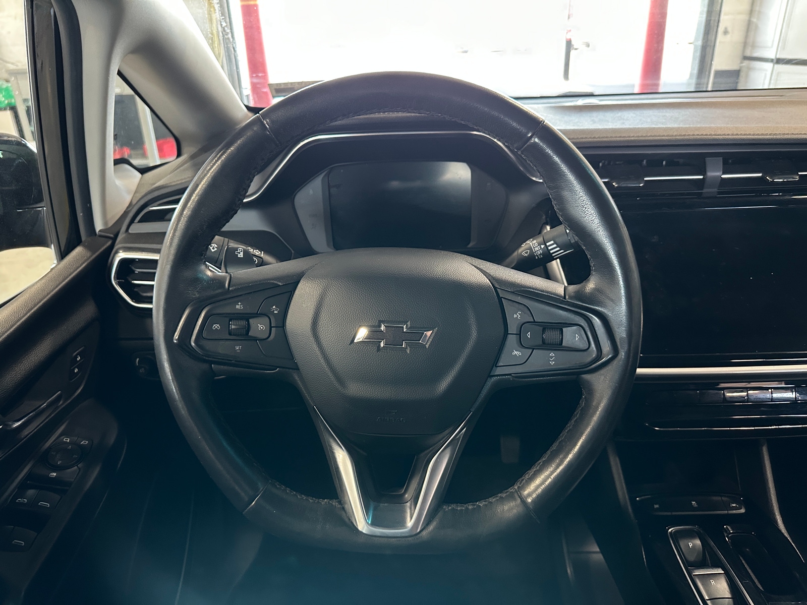 Thumbnail: 2023 Chevrolet Bolt EV - 4
