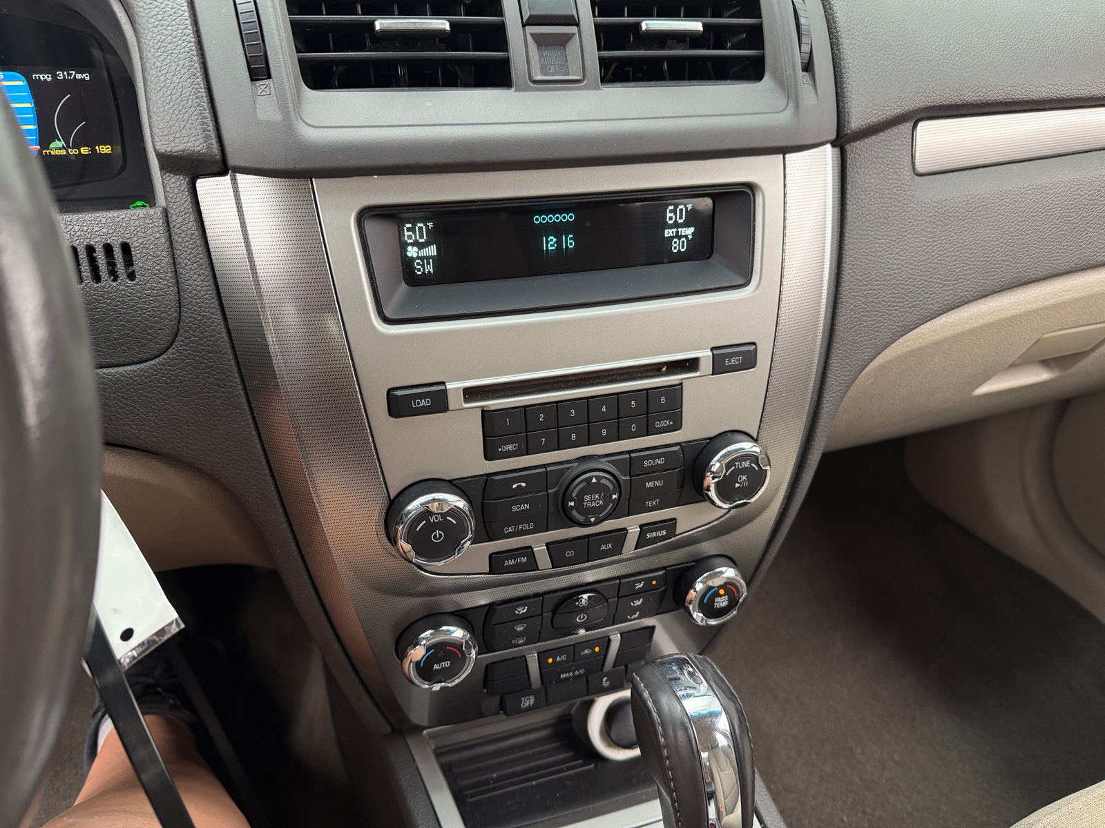 Thumbnail: 2011 Ford Fusion - 4