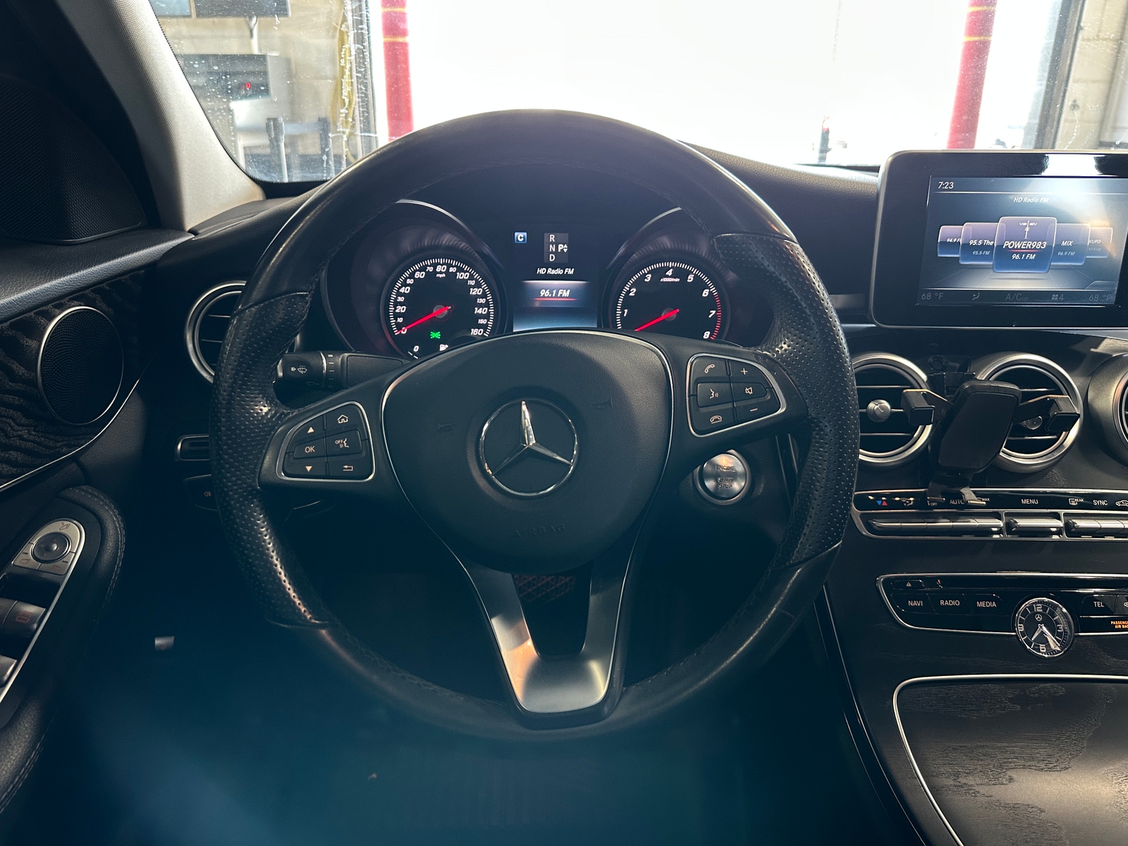 Thumbnail: 2017 Mercedes-Benz C-Class - 4