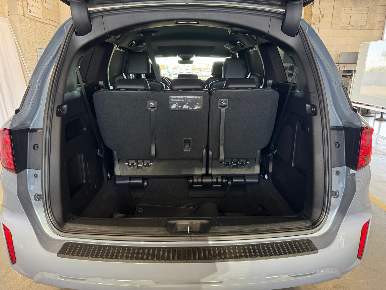 Thumbnail: 2025 Honda Odyssey - 6