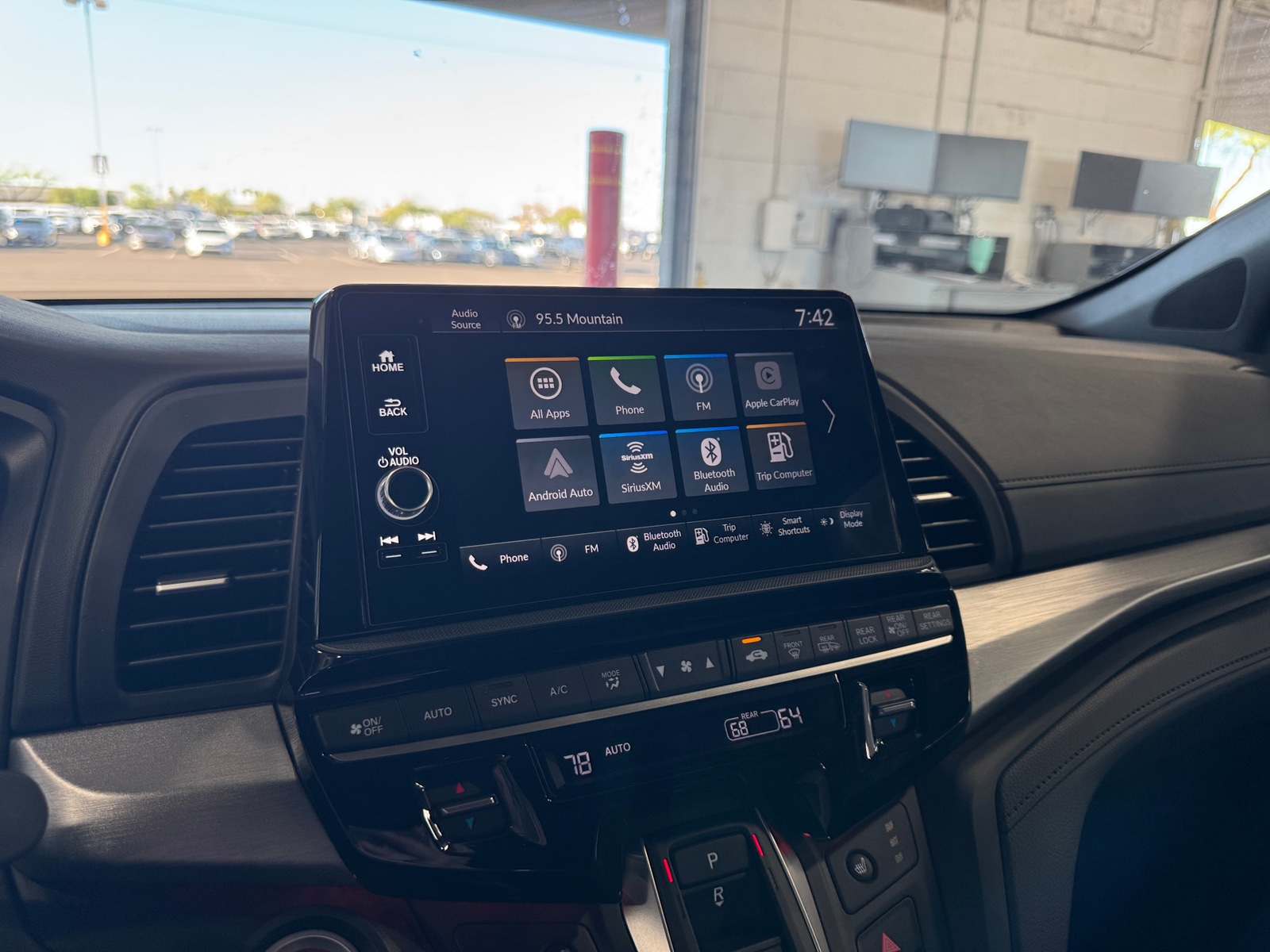 Thumbnail: 2025 Honda Odyssey - 3