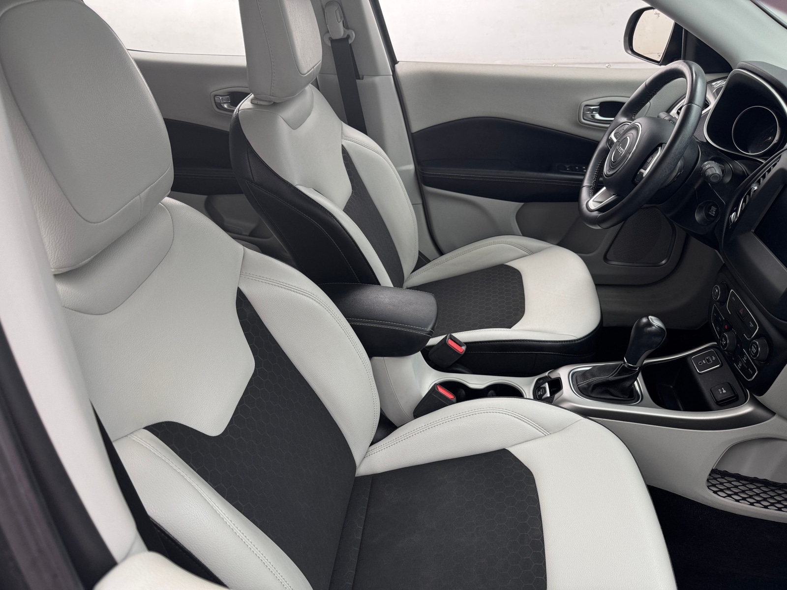 Thumbnail: 2018 Jeep Compass - 2