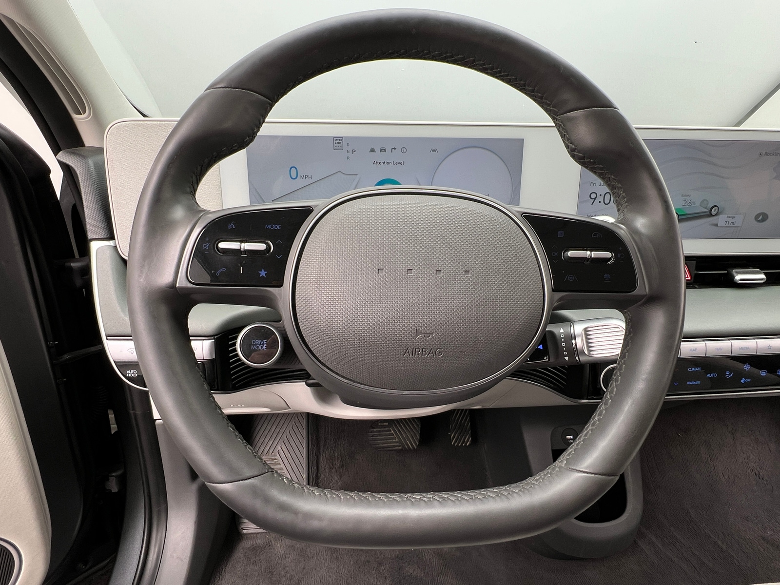 Thumbnail: 2023 Hyundai Ioniq 5 - 4