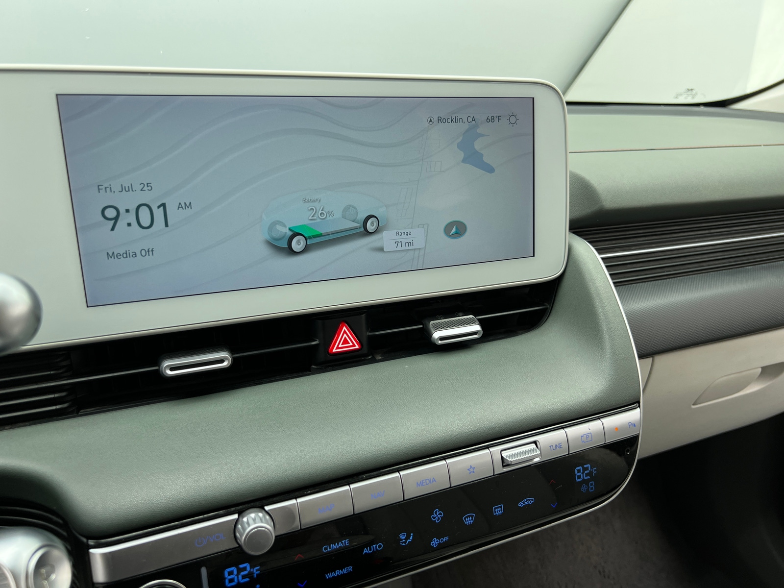 Thumbnail: 2023 Hyundai Ioniq 5 - 3
