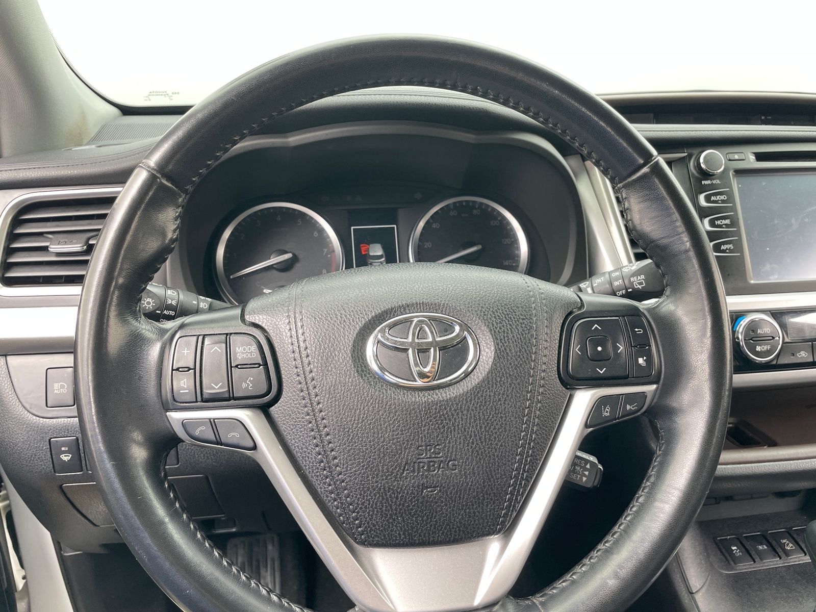 Thumbnail: 2019 Toyota Highlander - 4