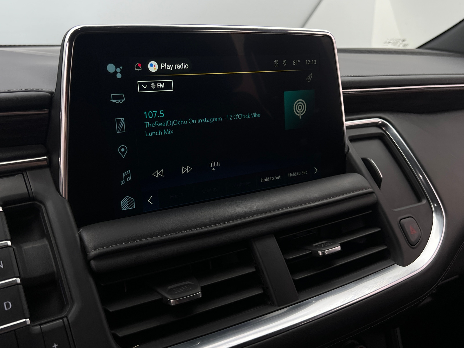 Thumbnail: 2023 Chevrolet Suburban - 3