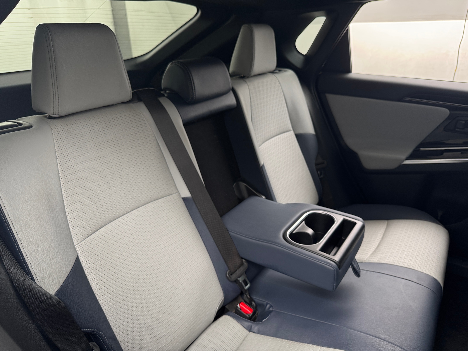 Thumbnail: 2023 Subaru Solterra - 6