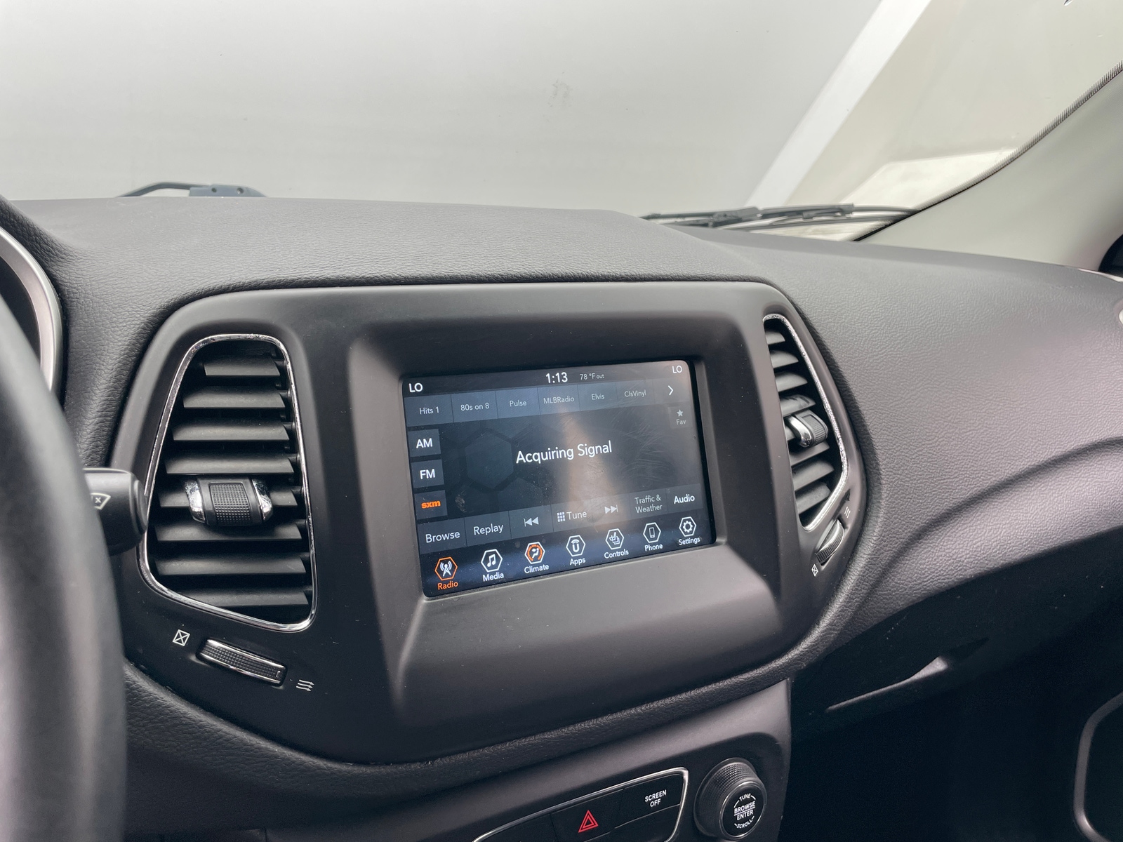 Thumbnail: 2019 Jeep Compass - 3