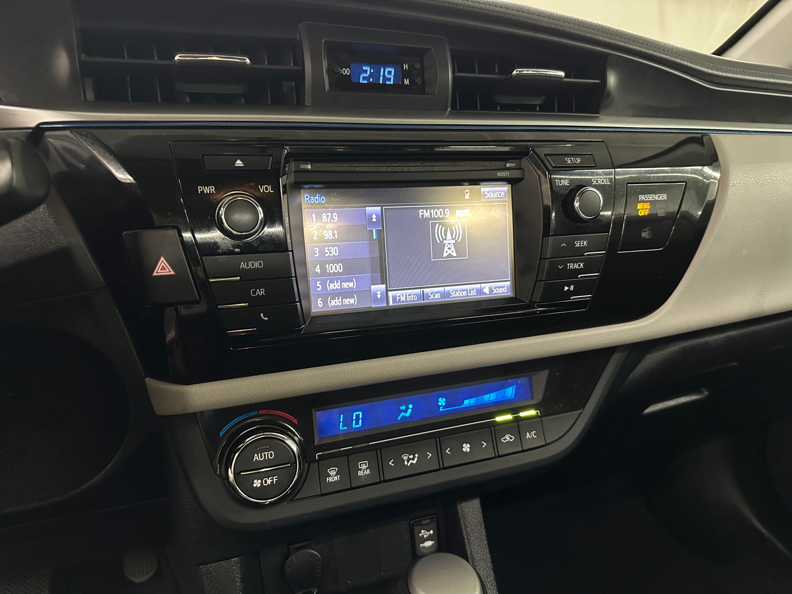Thumbnail: 2016 Toyota Corolla - 4