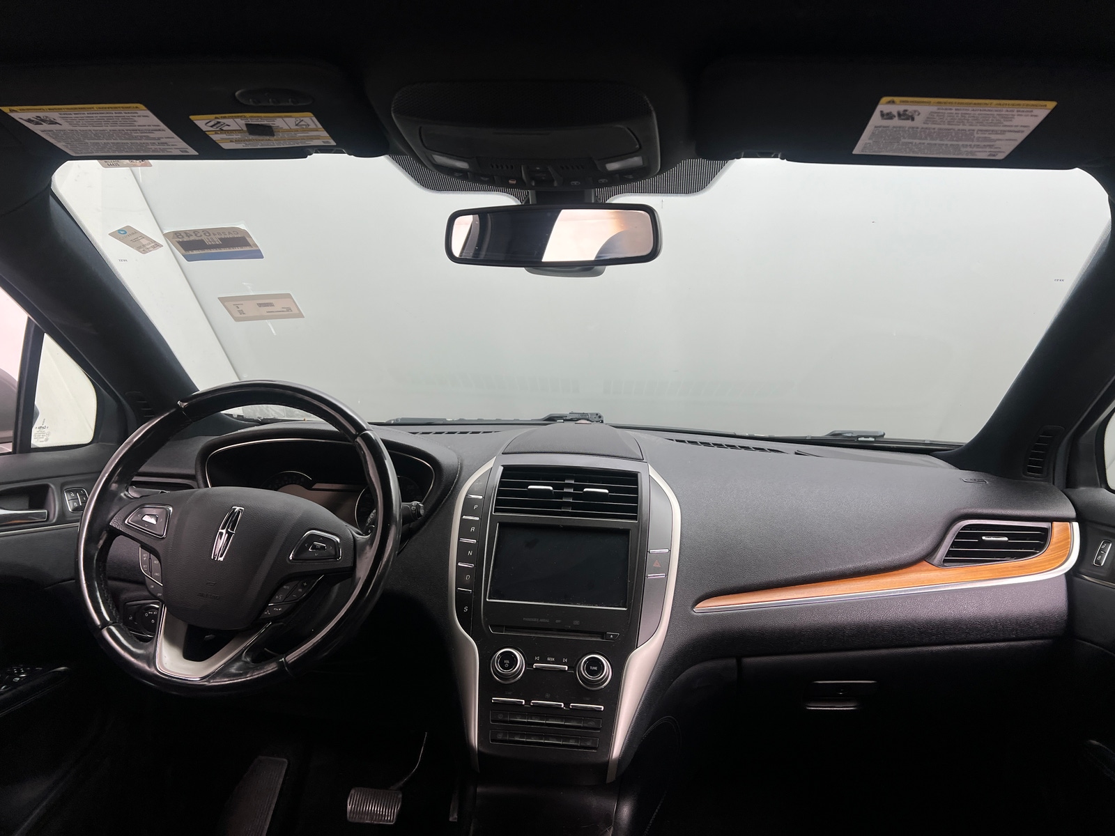 Thumbnail: 2016 Lincoln MKC - 2