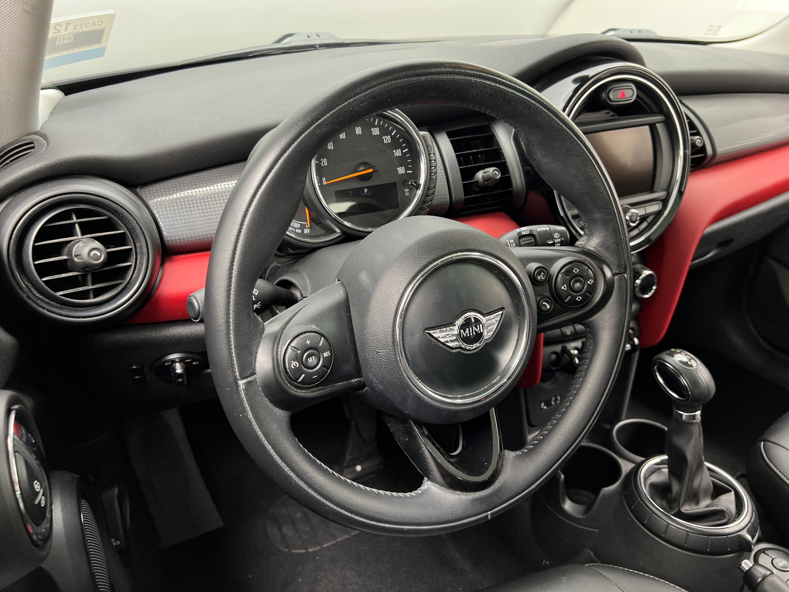 Thumbnail: 2015 MINI Cooper Hardtop - 4
