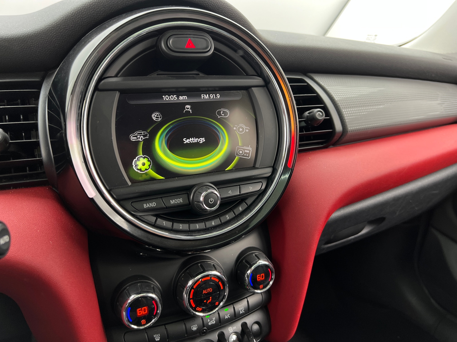 Thumbnail: 2015 MINI Cooper Hardtop - 3