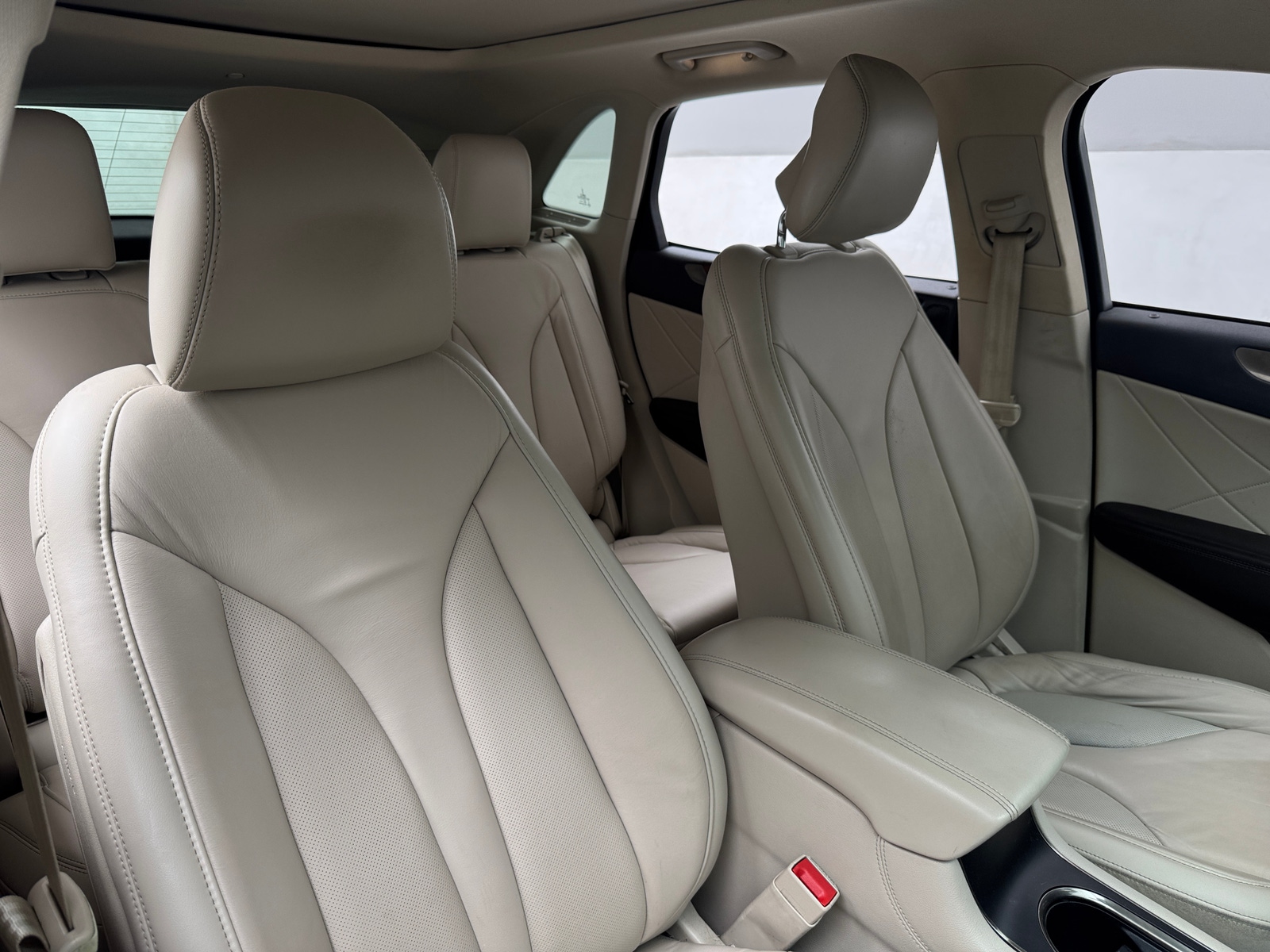 Thumbnail: 2017 Lincoln MKC - 2