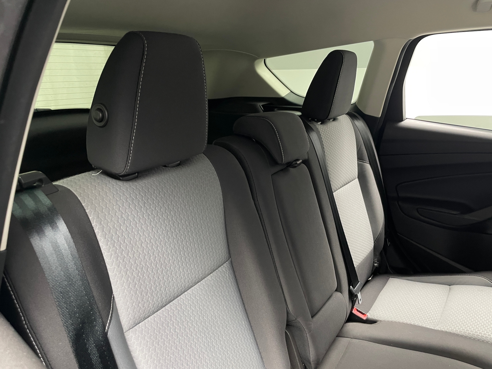 Thumbnail: 2019 Ford Escape - 6