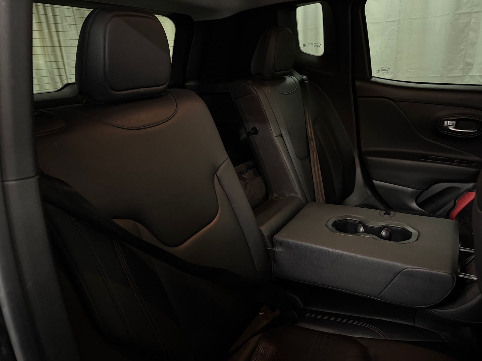 Thumbnail: 2018 Jeep Renegade - 5