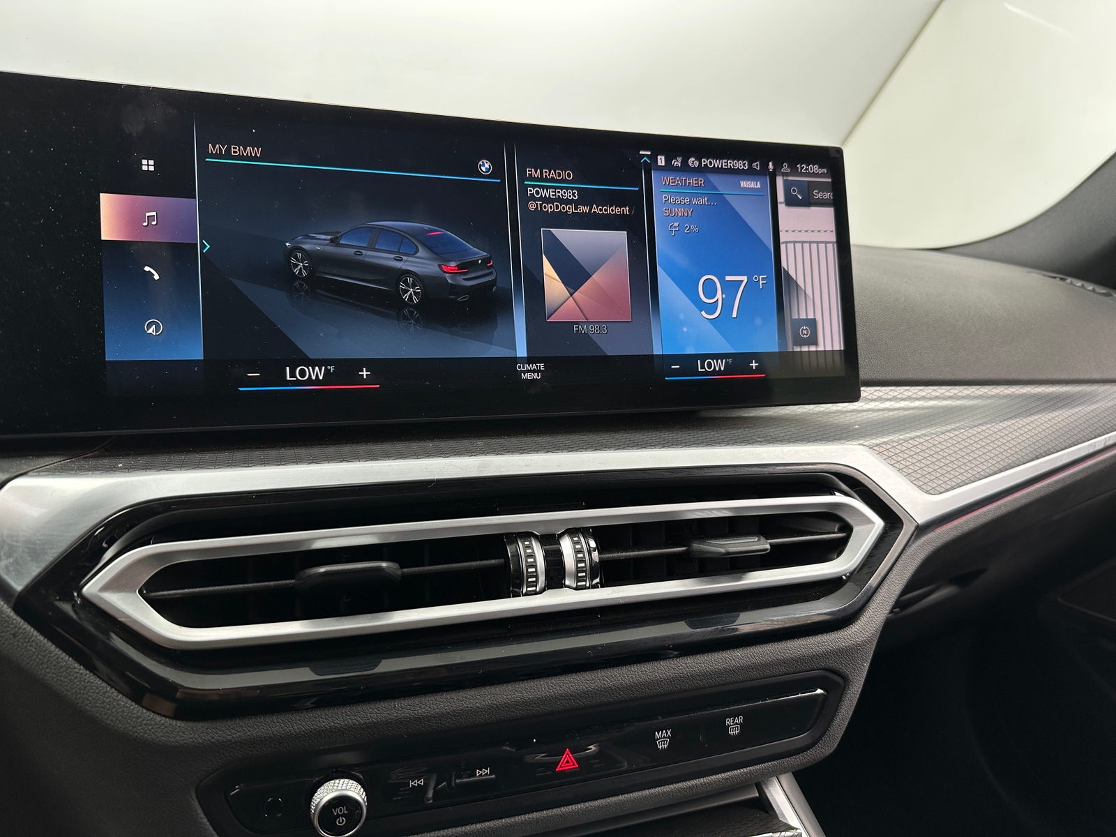 Thumbnail: 2023 BMW 3 Series - 3
