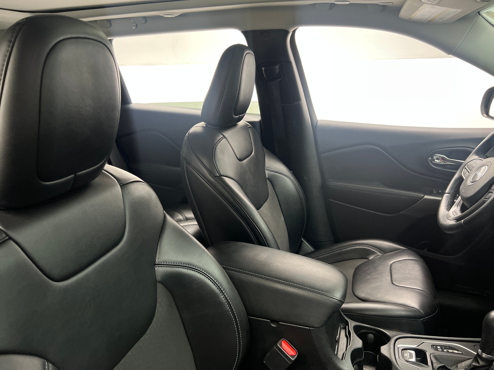 Thumbnail: 2019 Jeep Cherokee - 2