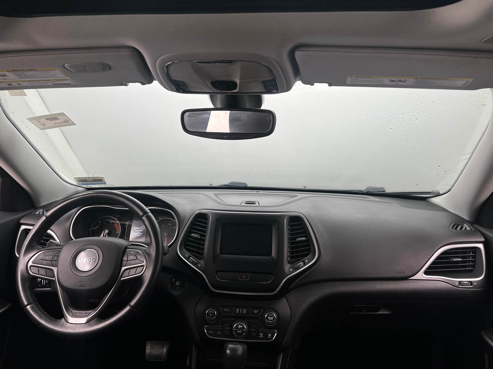 Thumbnail: 2019 Jeep Cherokee - 3
