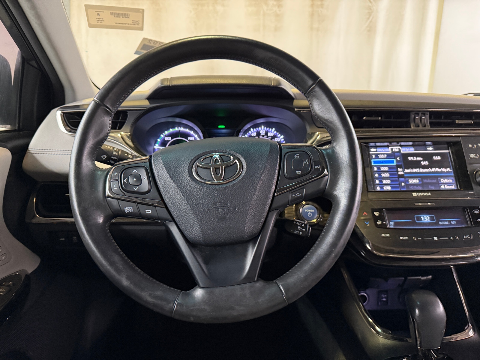 Thumbnail: 2013 Toyota Avalon - 4