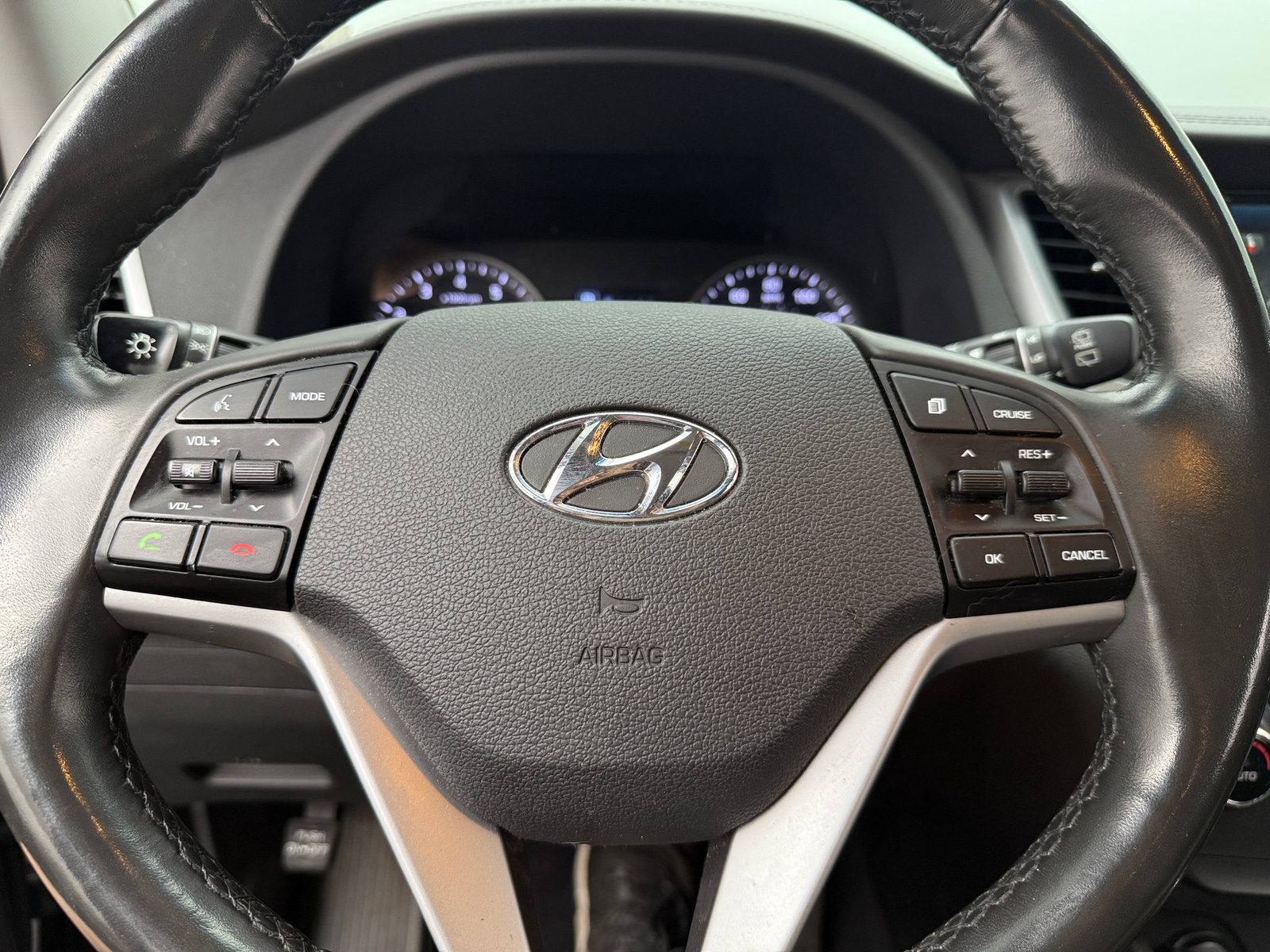 Thumbnail: 2018 Hyundai Tucson - 4