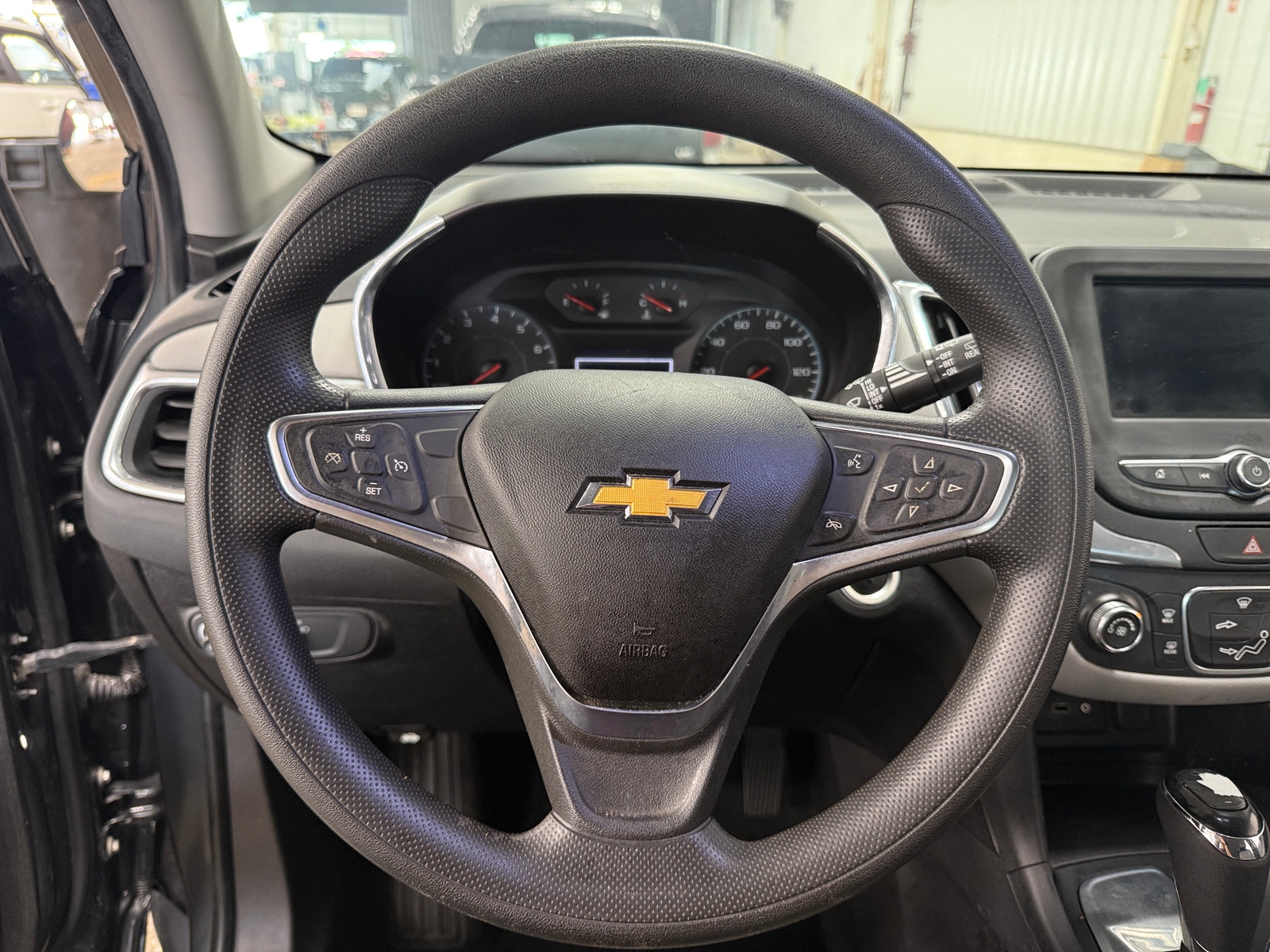 Thumbnail: 2019 Chevrolet Equinox - 5