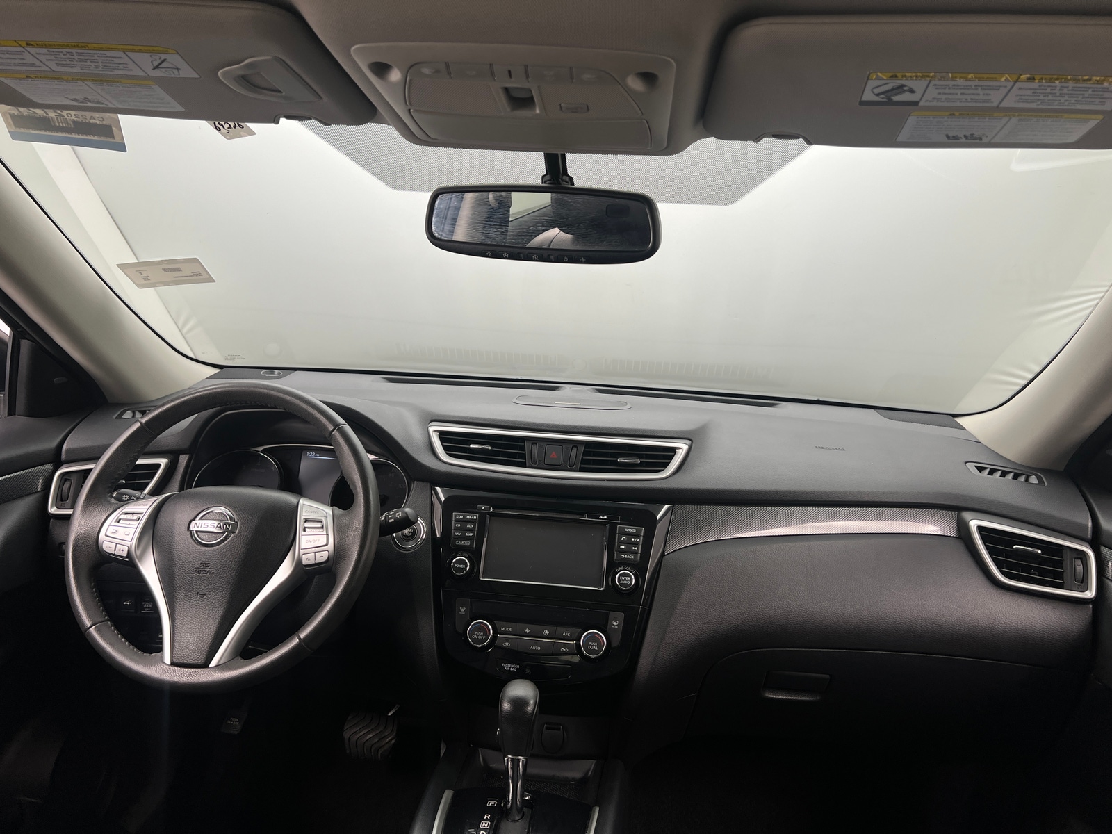 Thumbnail: 2016 Nissan Rogue - 2