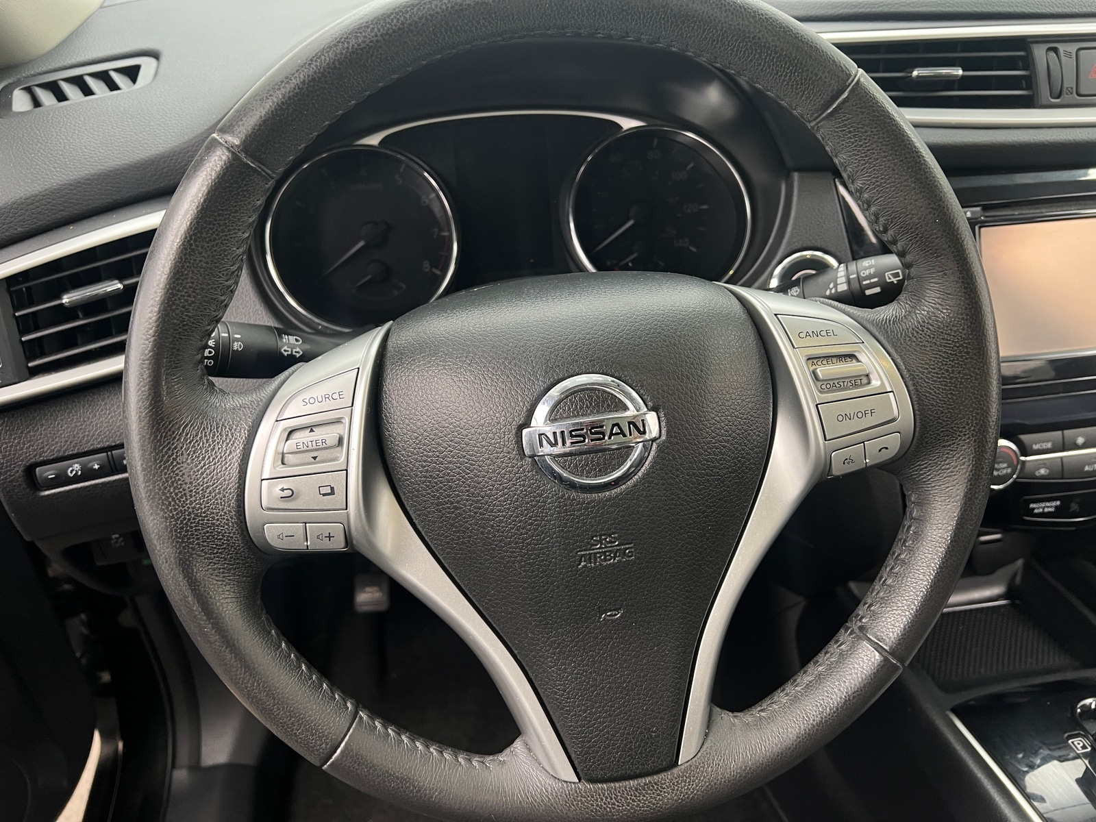Thumbnail: 2016 Nissan Rogue - 4