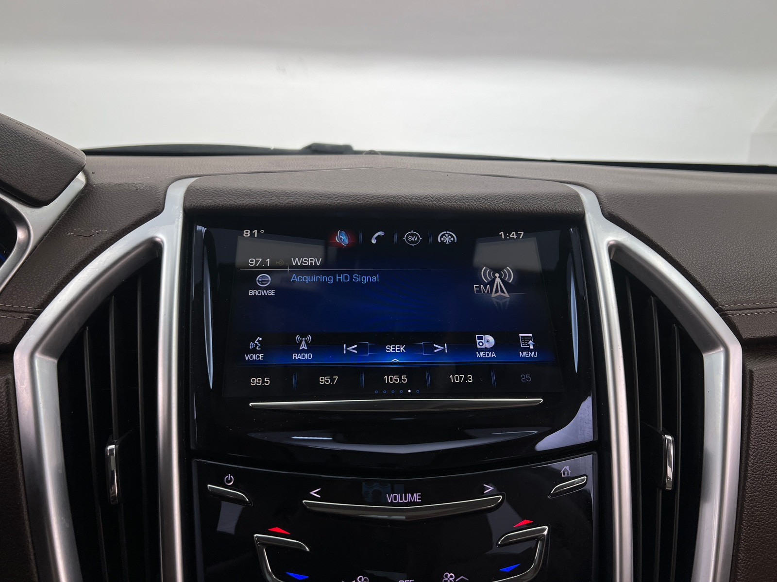 Thumbnail: 2015 Cadillac SRX - 3