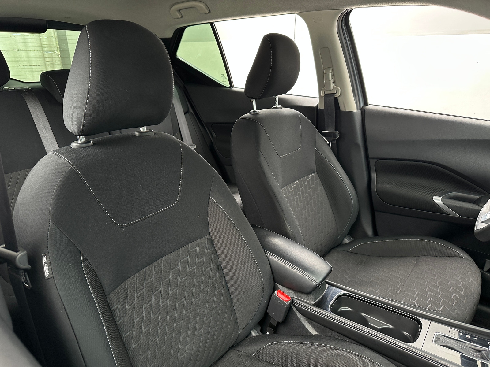Thumbnail: 2023 Nissan Kicks - 2