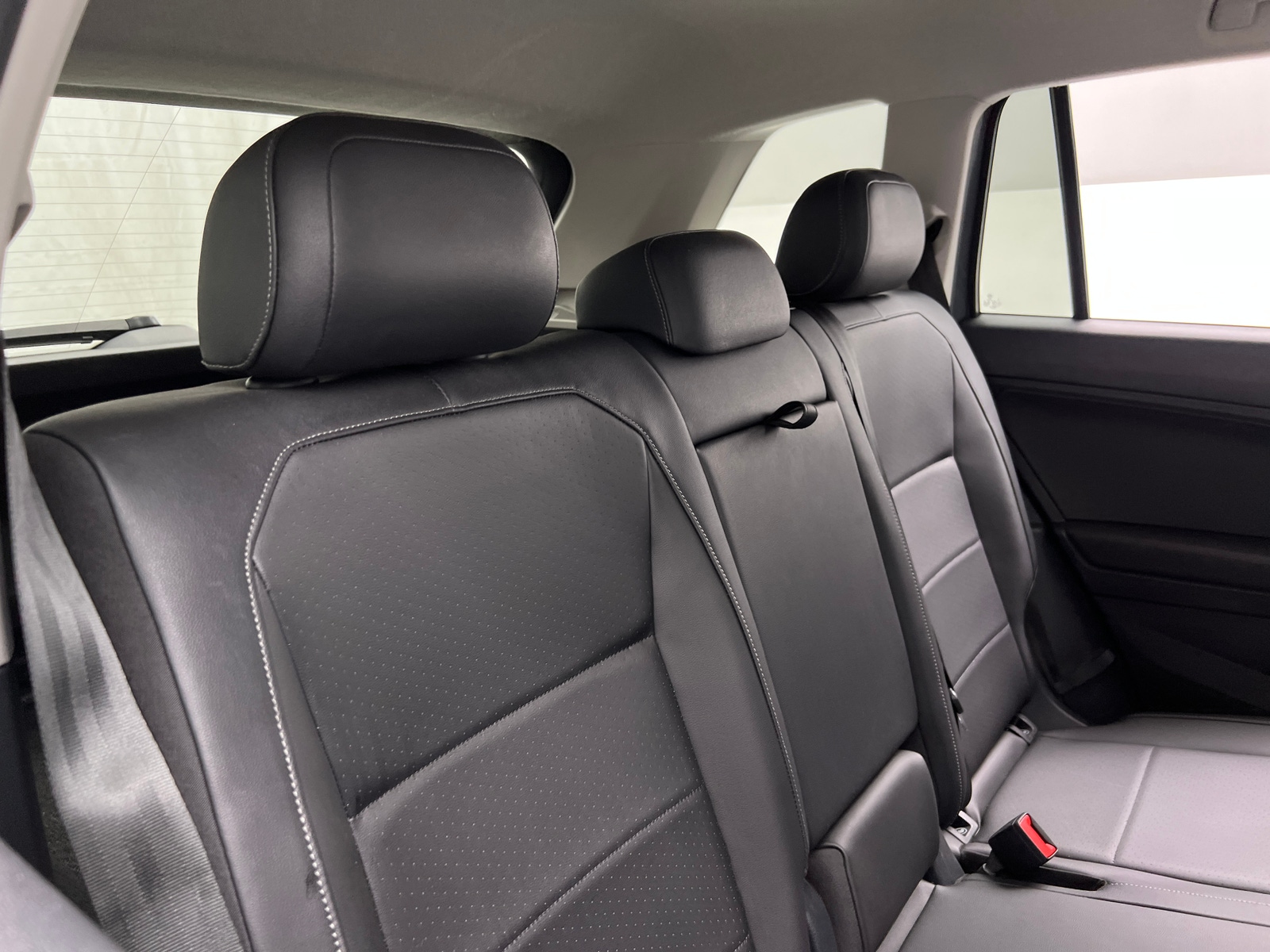 Thumbnail: 2018 Volkswagen Tiguan - 5