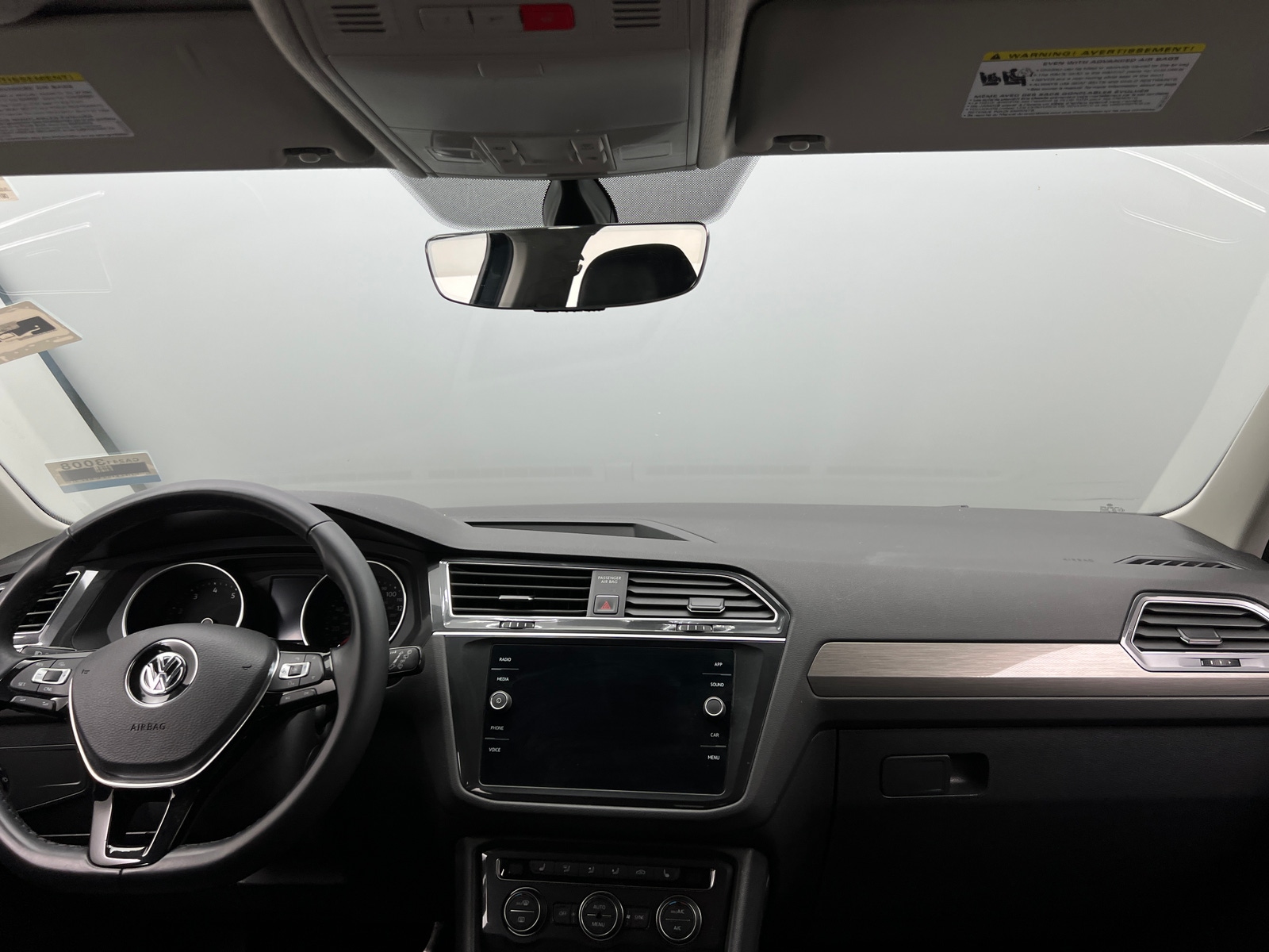 Thumbnail: 2018 Volkswagen Tiguan - 2