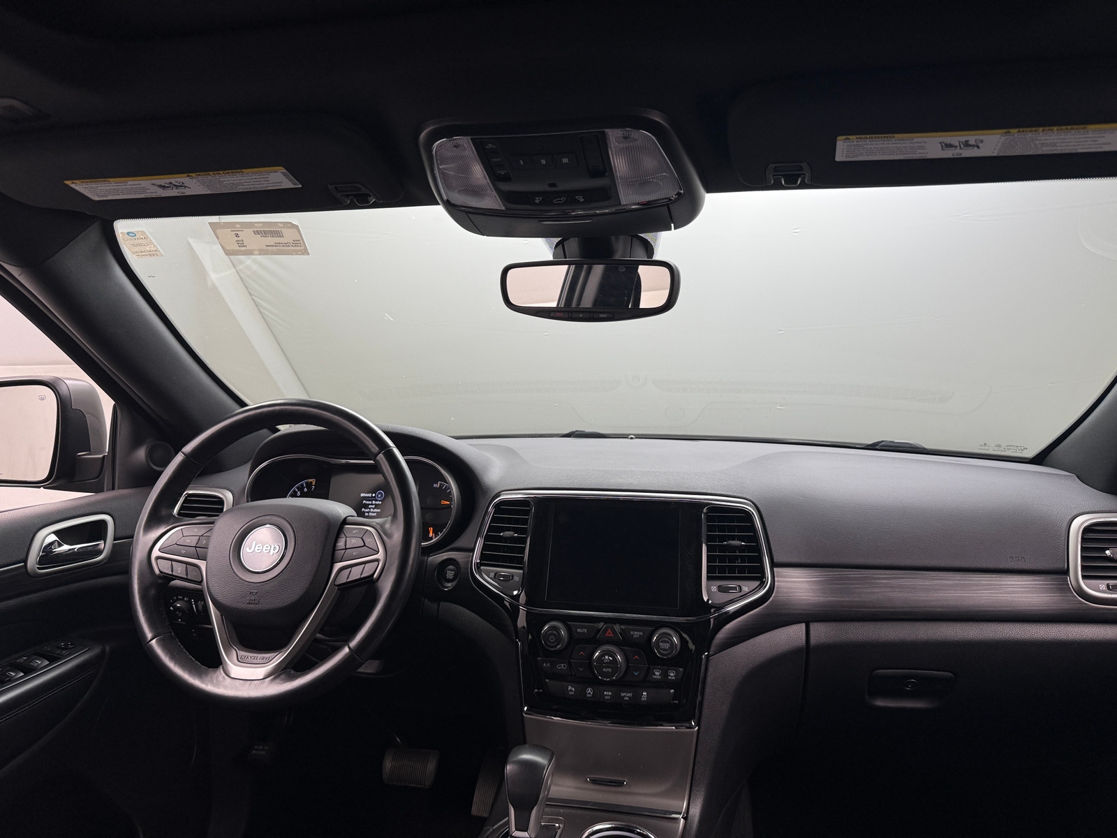 Thumbnail: 2020 Jeep Grand Cherokee - 3