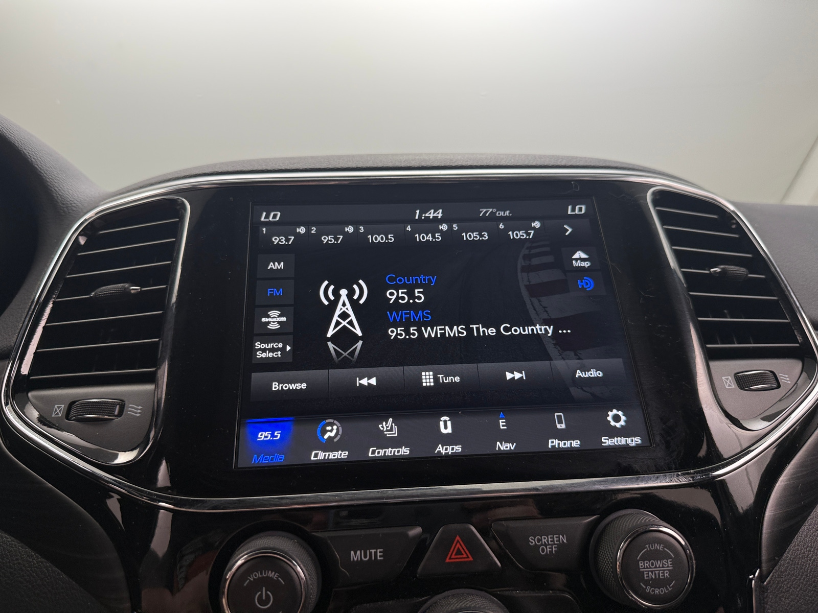 Thumbnail: 2020 Jeep Grand Cherokee - 4