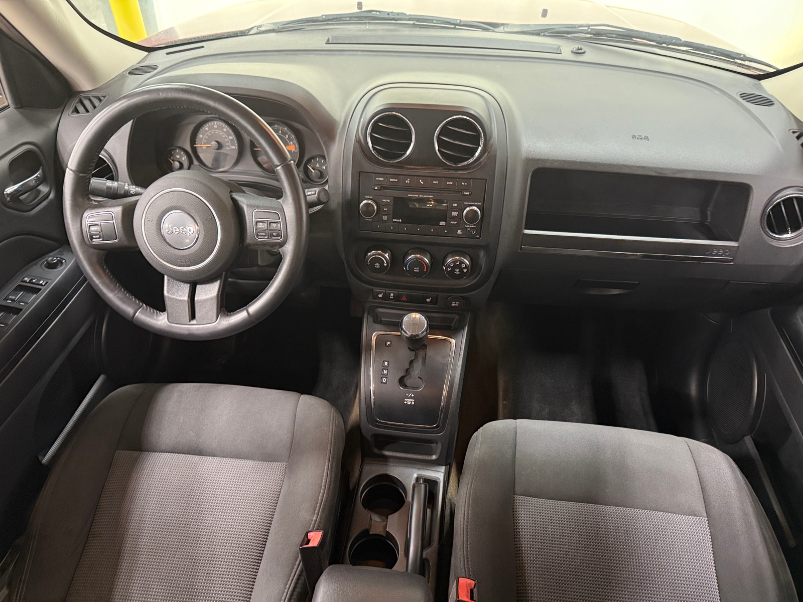 Thumbnail: 2017 Jeep Patriot - 3