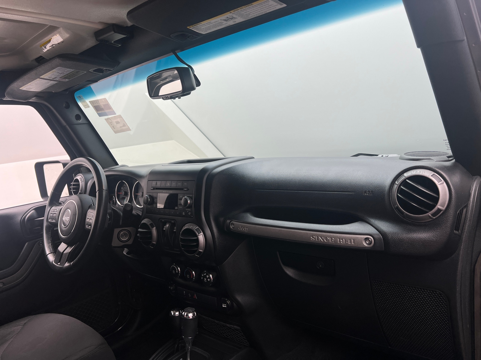 Thumbnail: 2017 Jeep Wrangler - 3