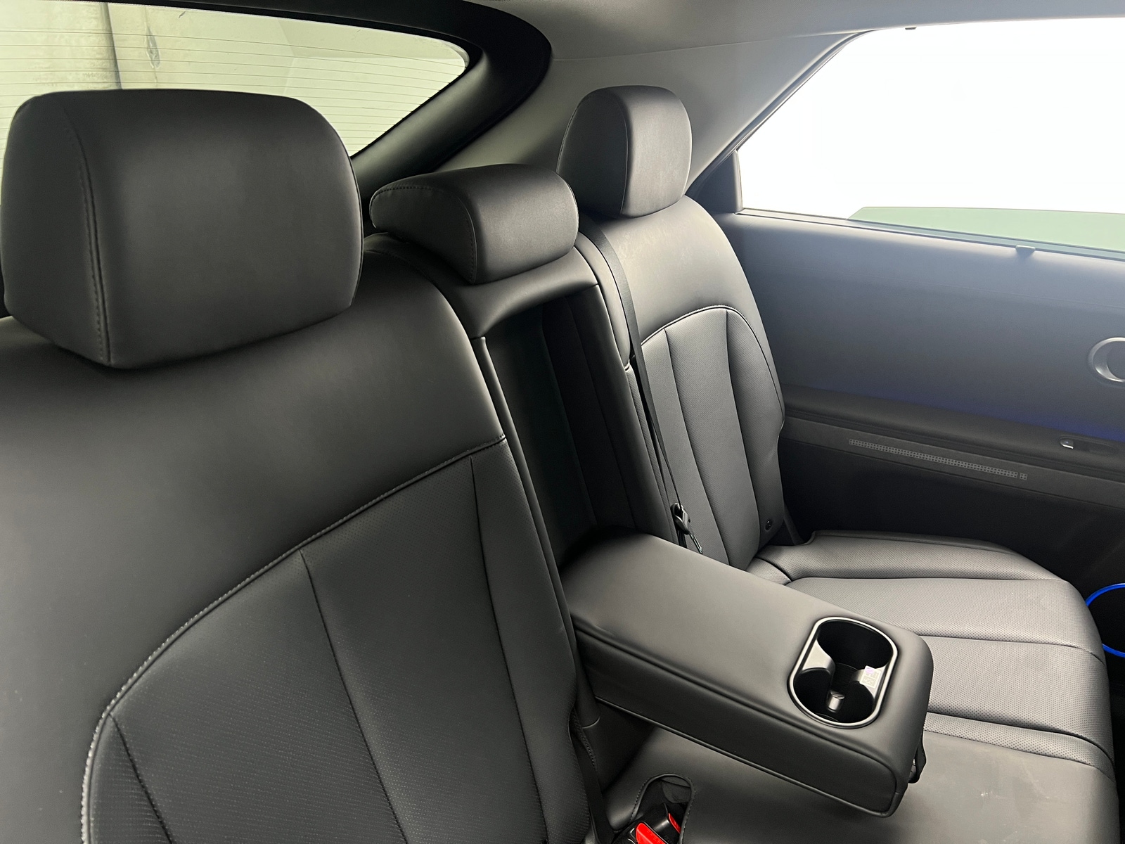 Thumbnail: 2022 Hyundai Ioniq 5 - 5