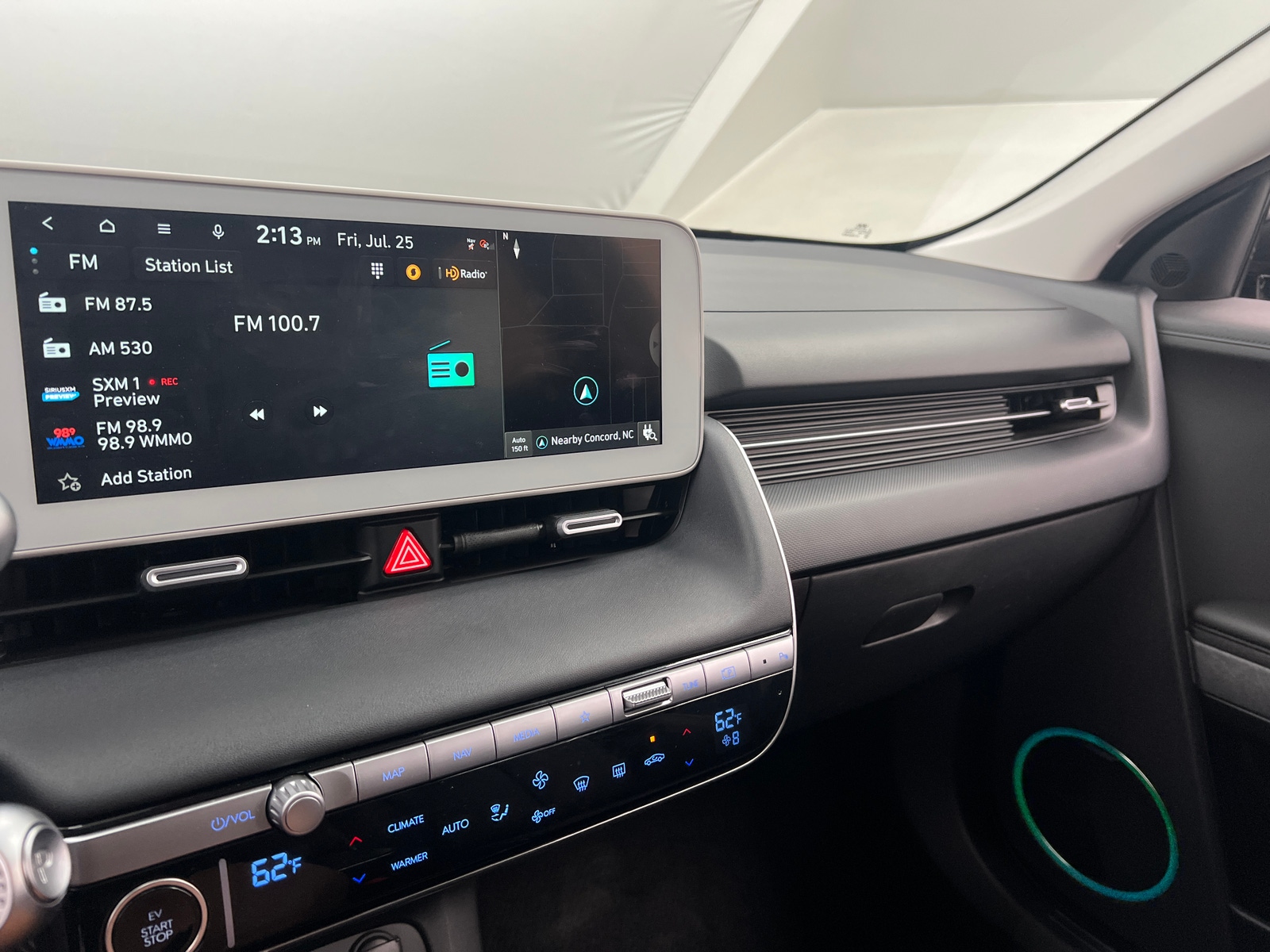 Thumbnail: 2022 Hyundai Ioniq 5 - 3