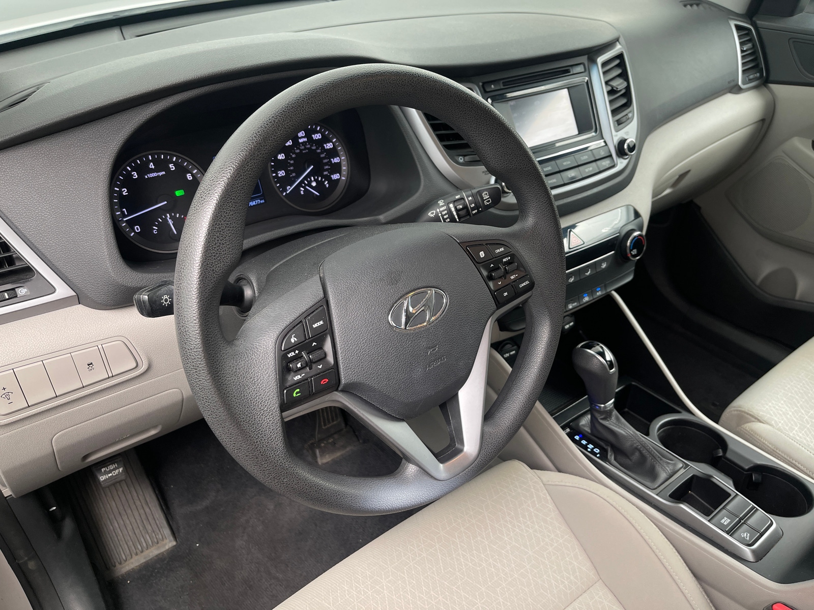 Thumbnail: 2016 Hyundai Tucson - 3