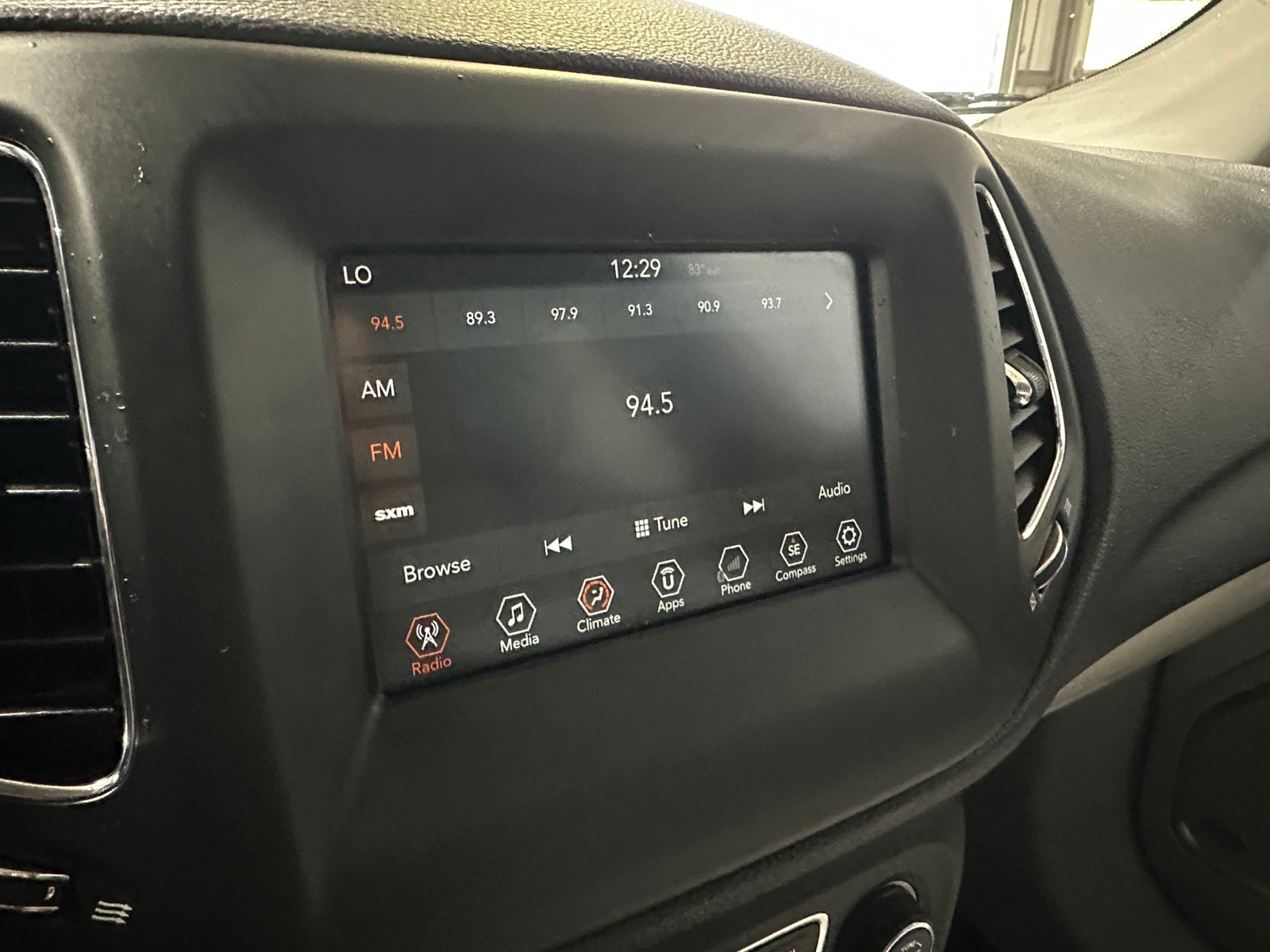 Thumbnail: 2018 Jeep Compass - 4