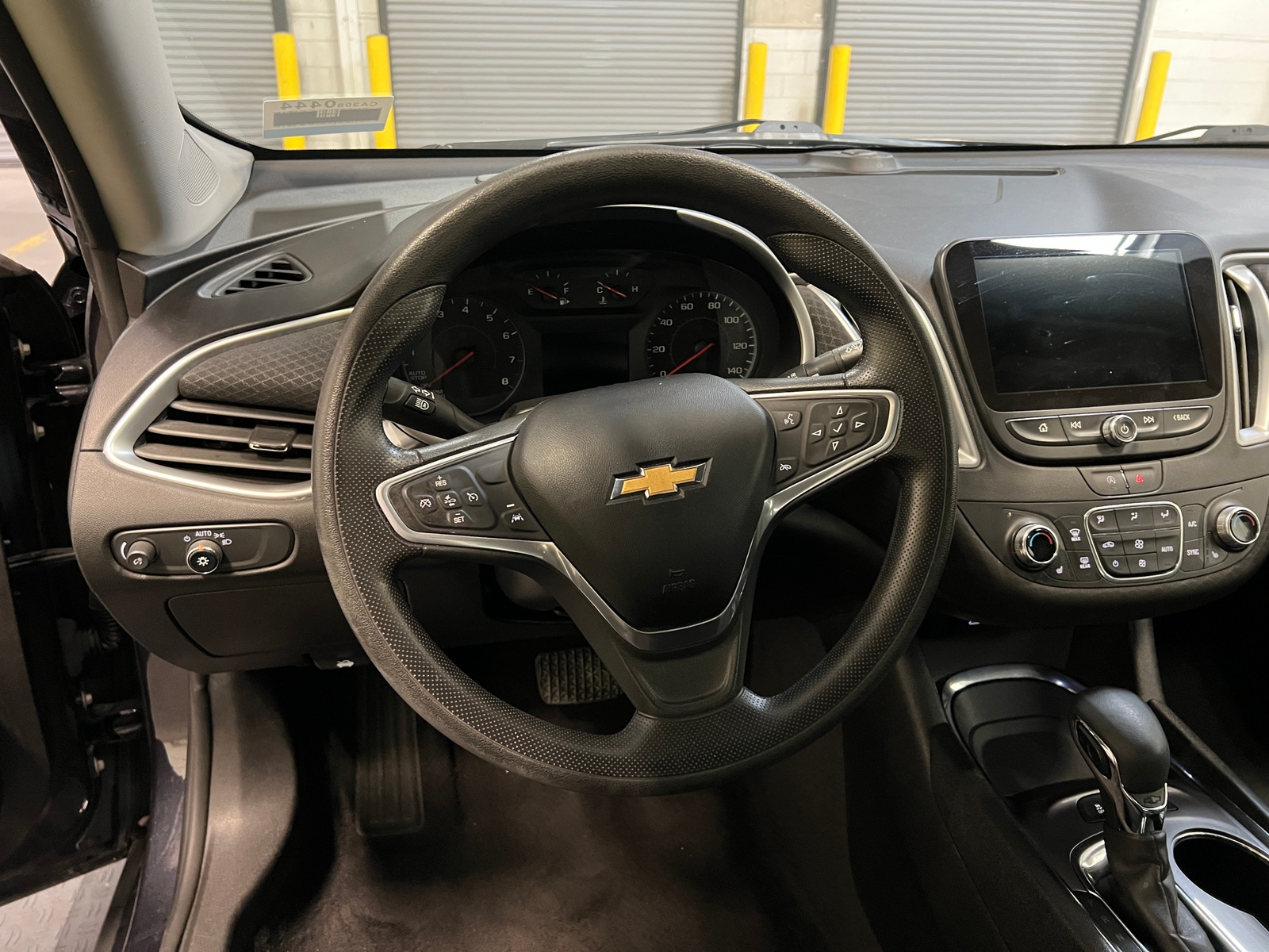 Thumbnail: 2023 Chevrolet Malibu - 5