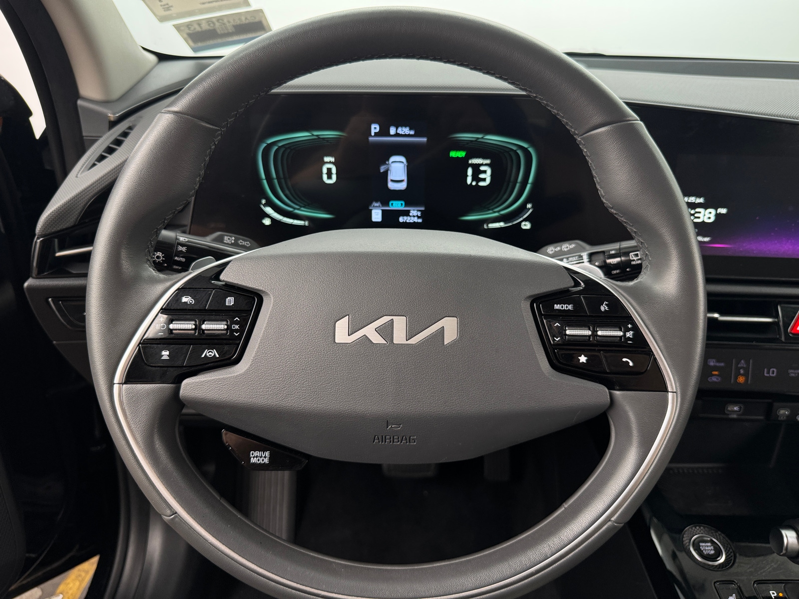 Thumbnail: 2023 Kia Niro - 5