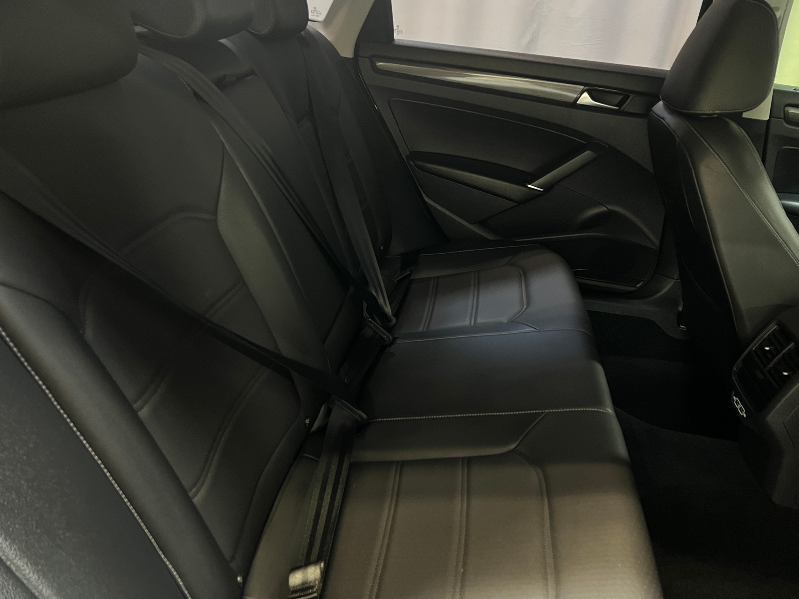 Thumbnail: 2020 Volkswagen Passat - 5