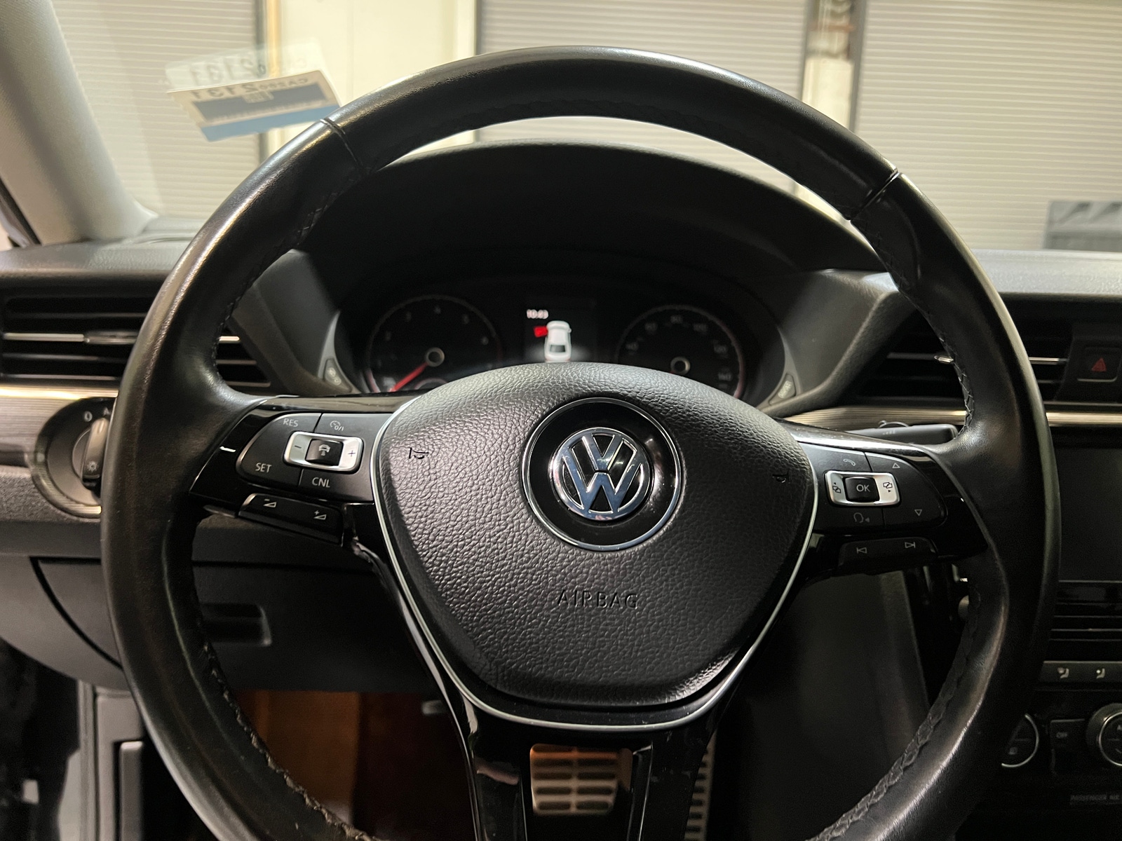 Thumbnail: 2020 Volkswagen Passat - 4