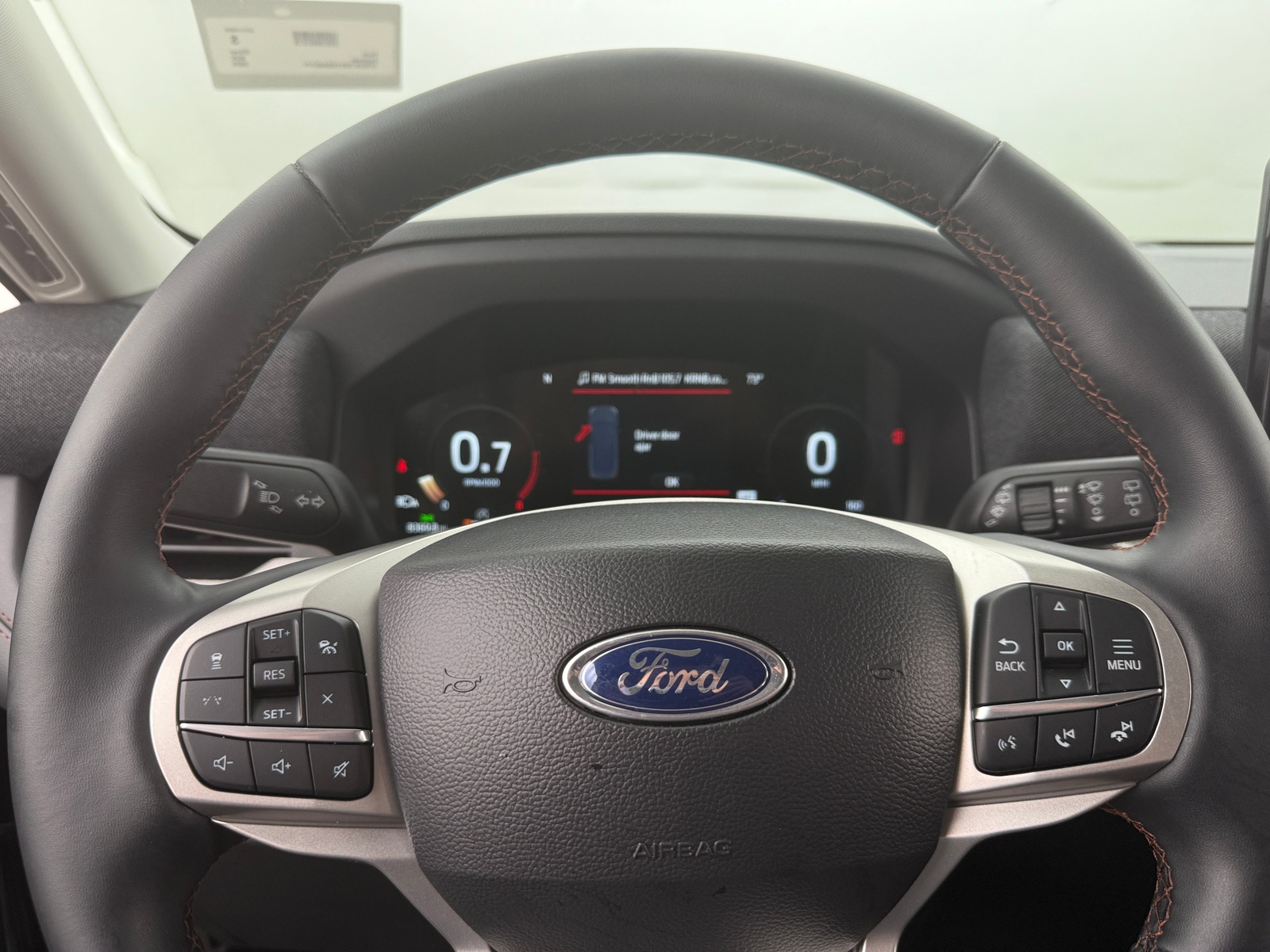 Thumbnail: 2025 Ford Explorer - 5