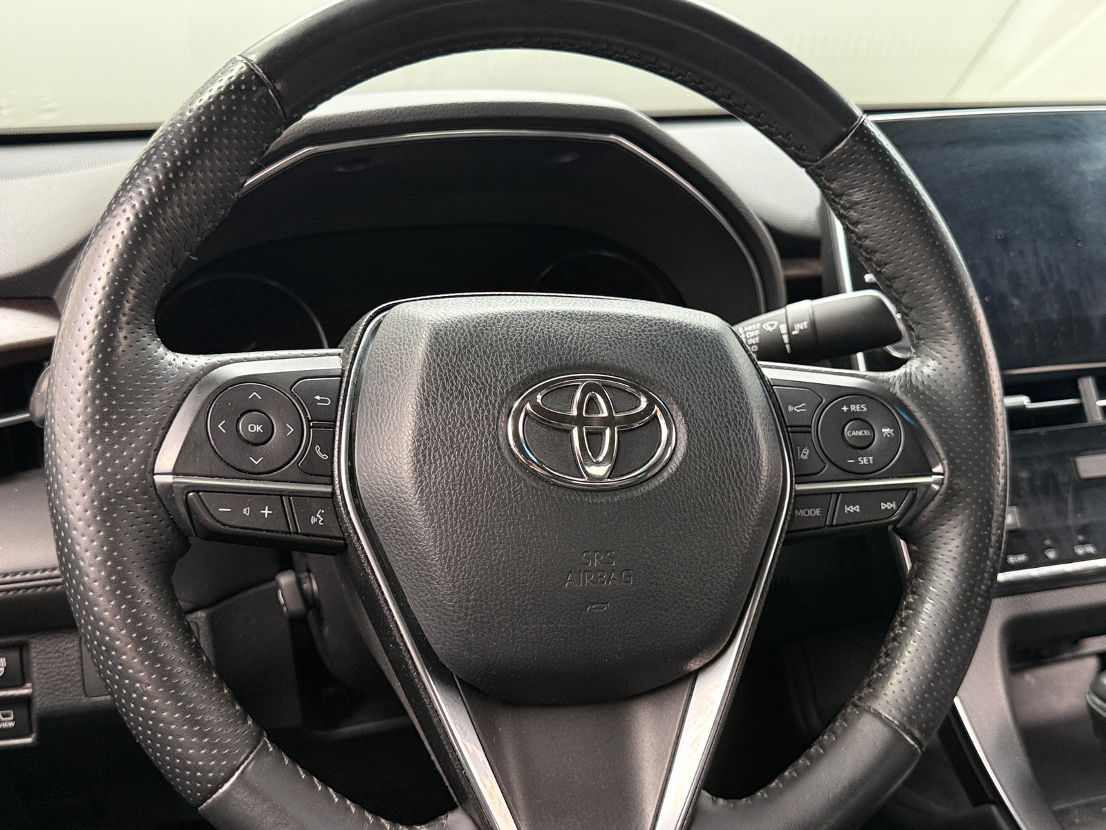 Thumbnail: 2021 Toyota Avalon - 4